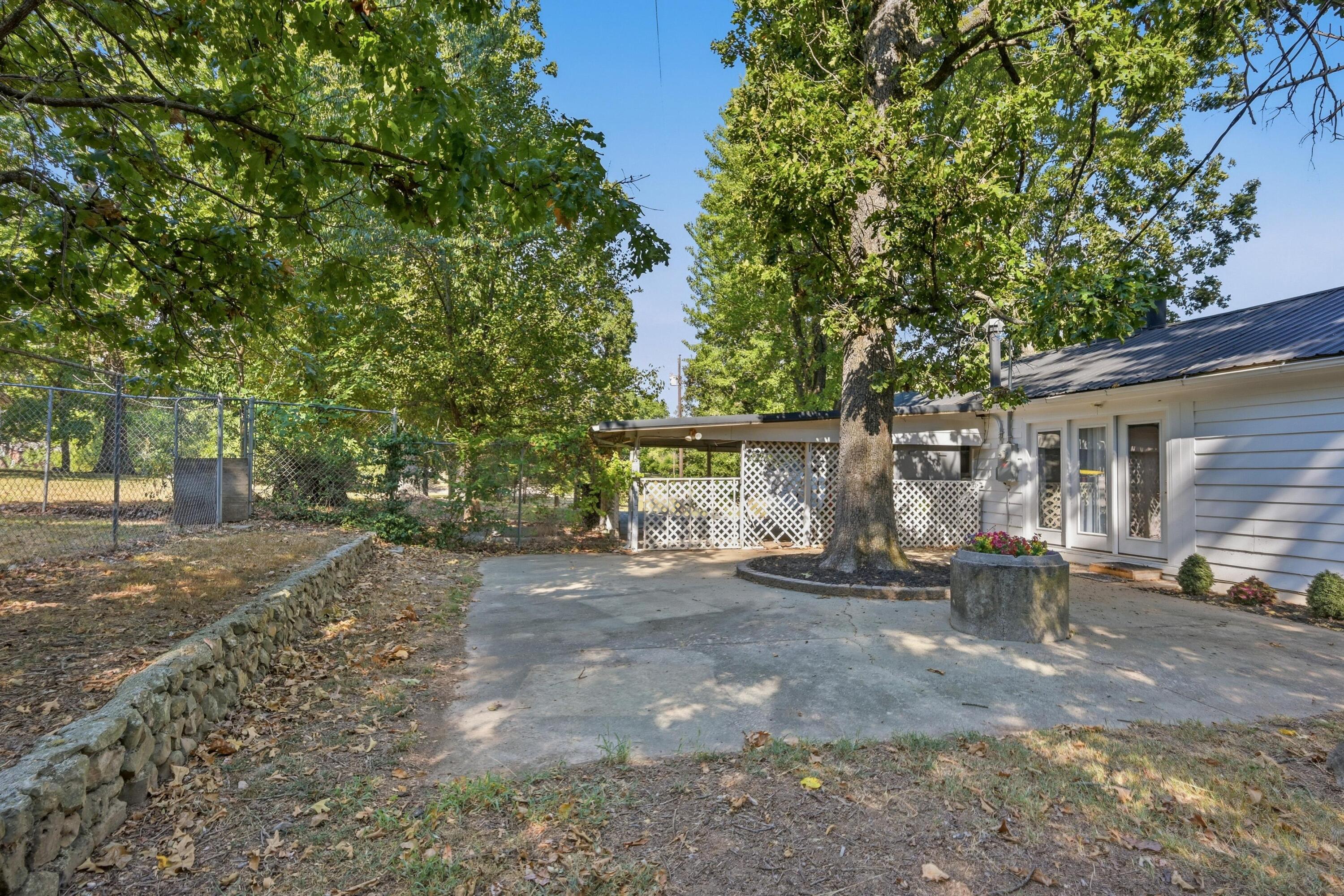 16997 State Rte Hh Property Photo 36