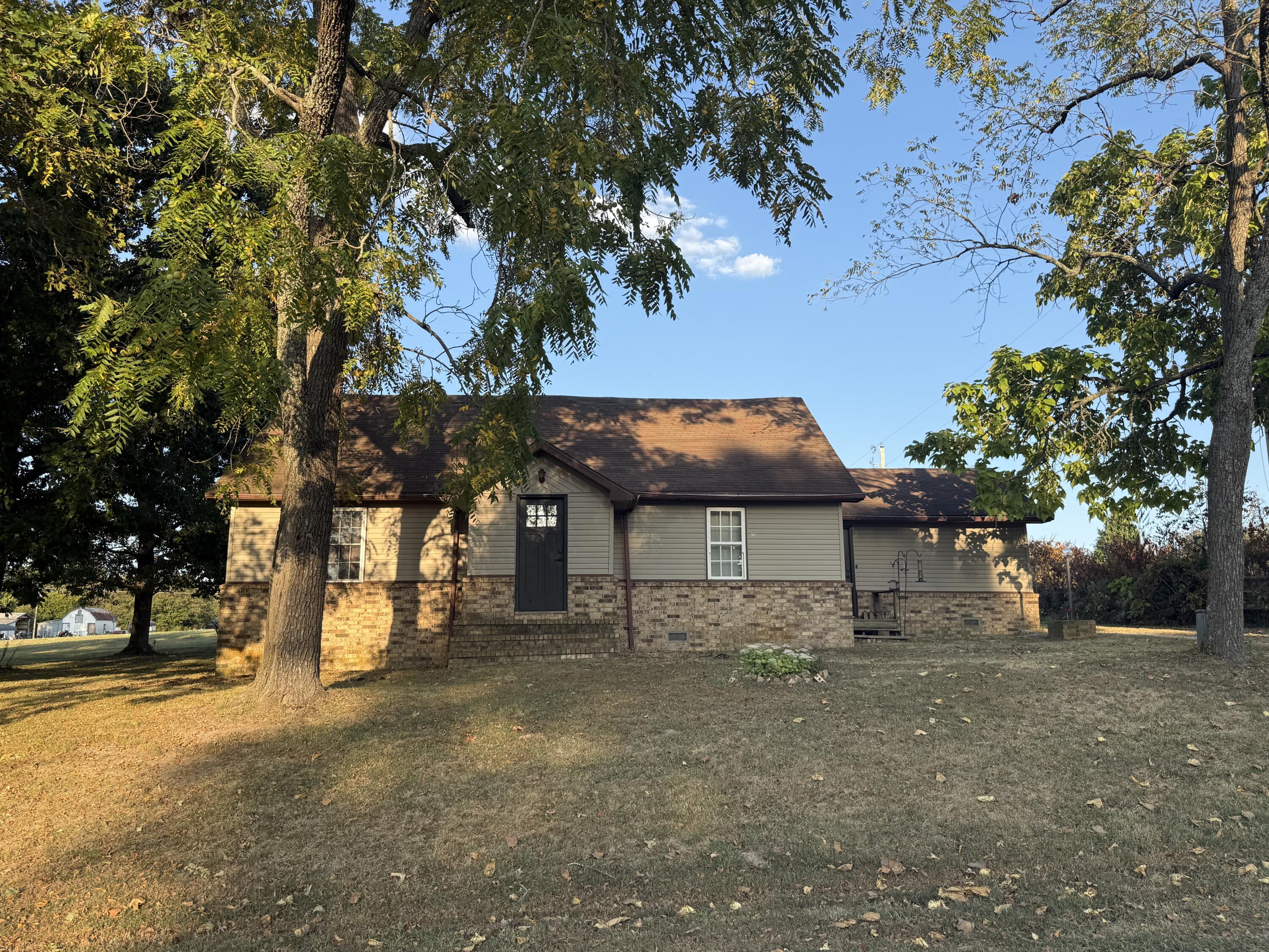 1964 Morris Road Property Photo 2