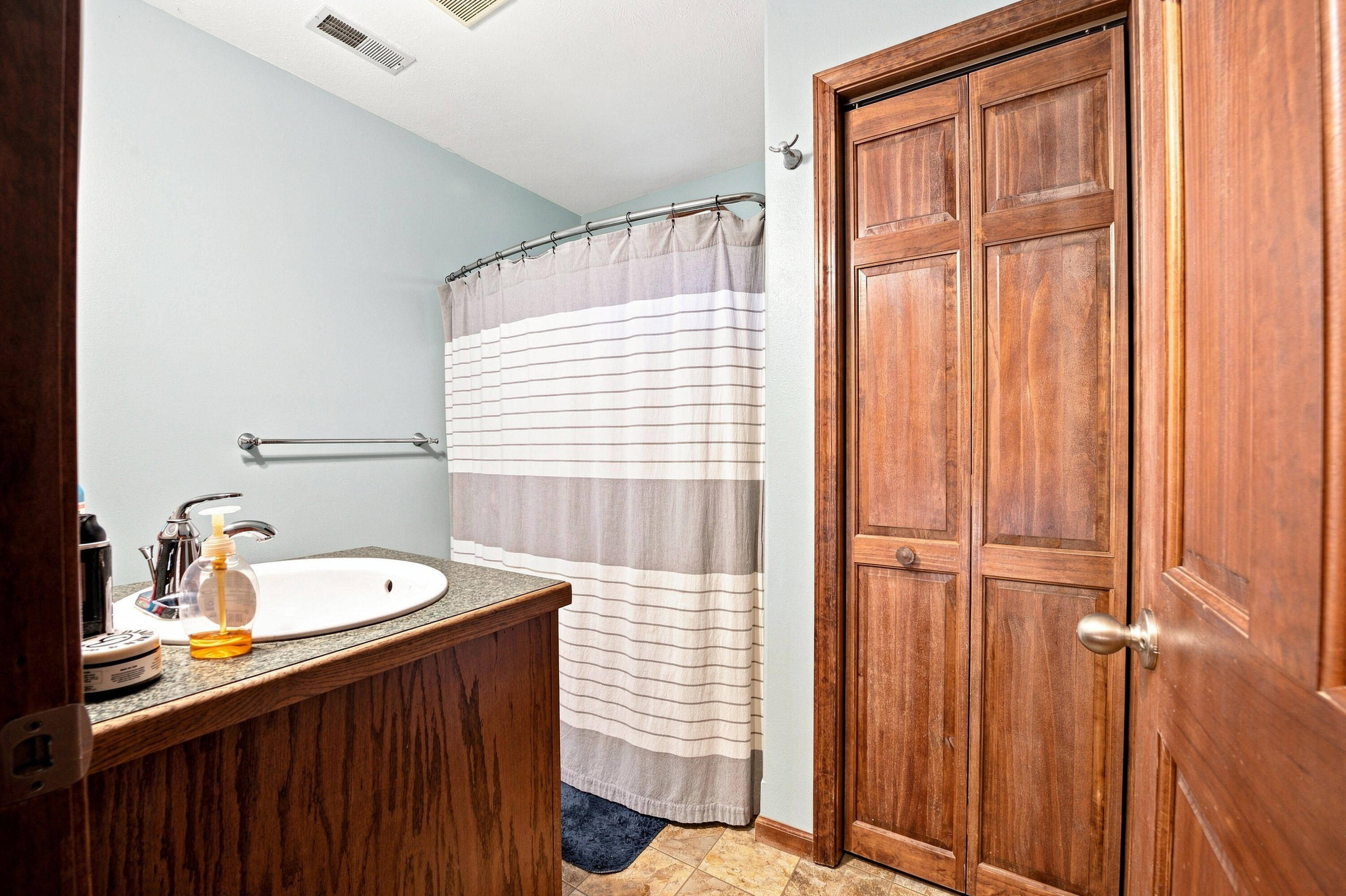 114 Zuluster Lane Property Photo 37