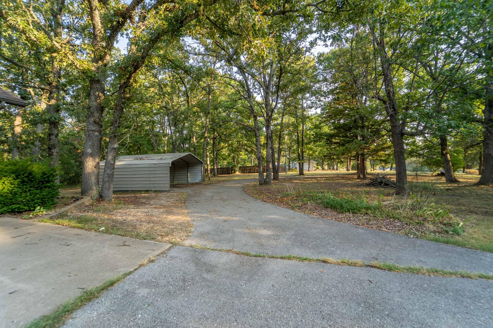6337 South Farm Road 31 Property Photo 10