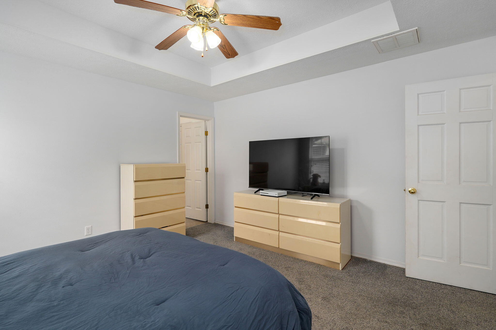 419 North Butternut Avenue Property Photo 14