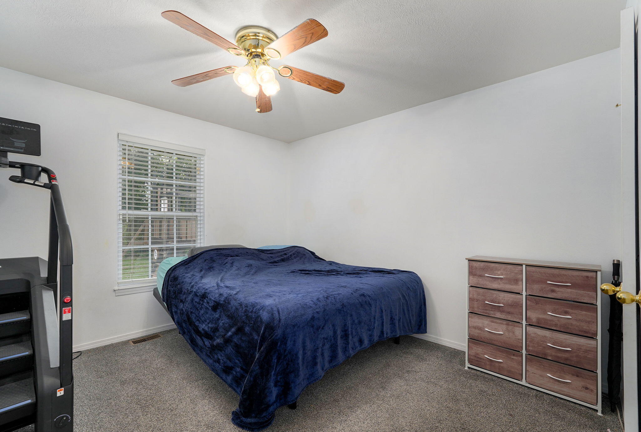 419 North Butternut Avenue Property Photo 17