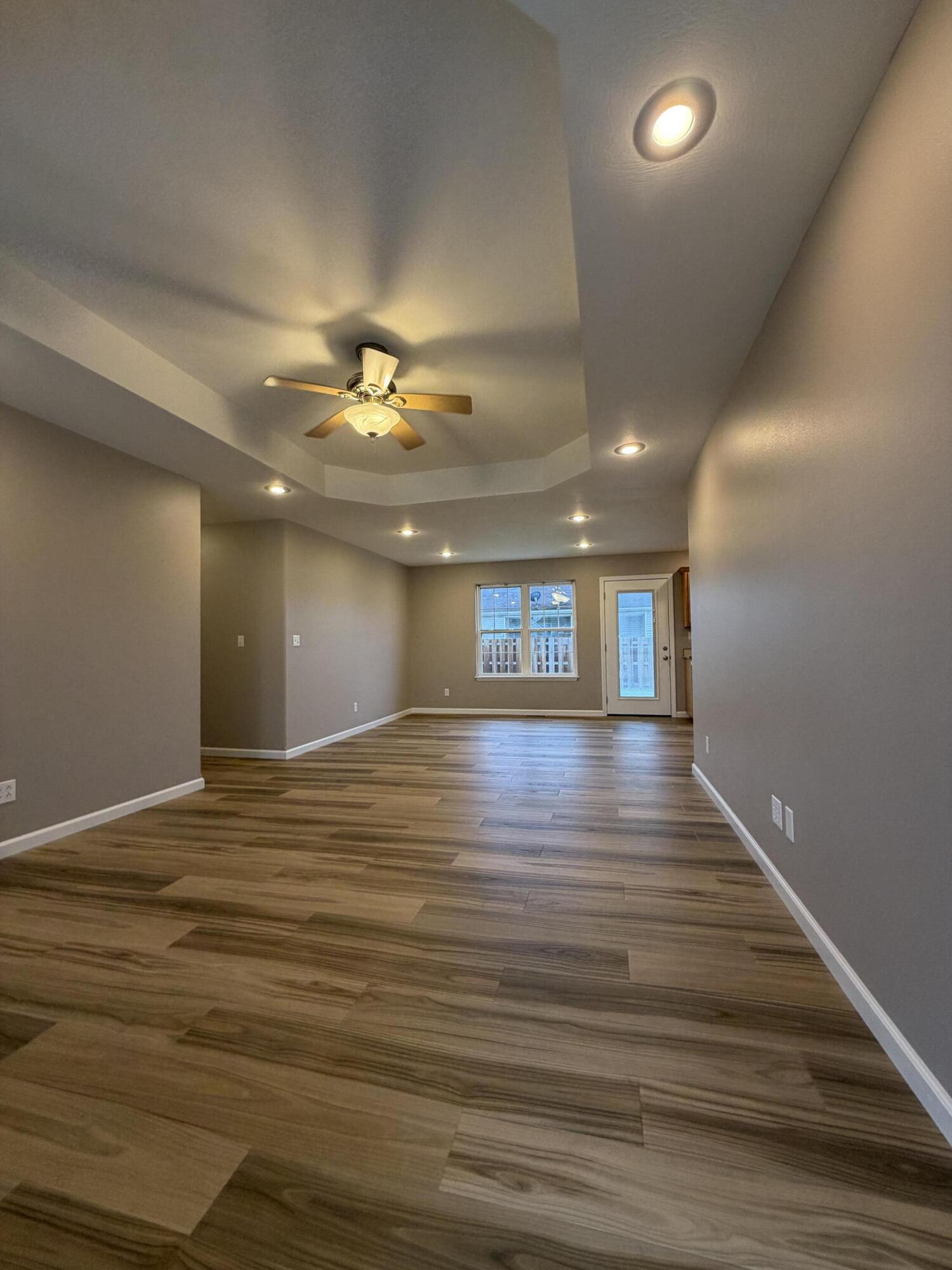 820 West Stewart Street Property Photo 9