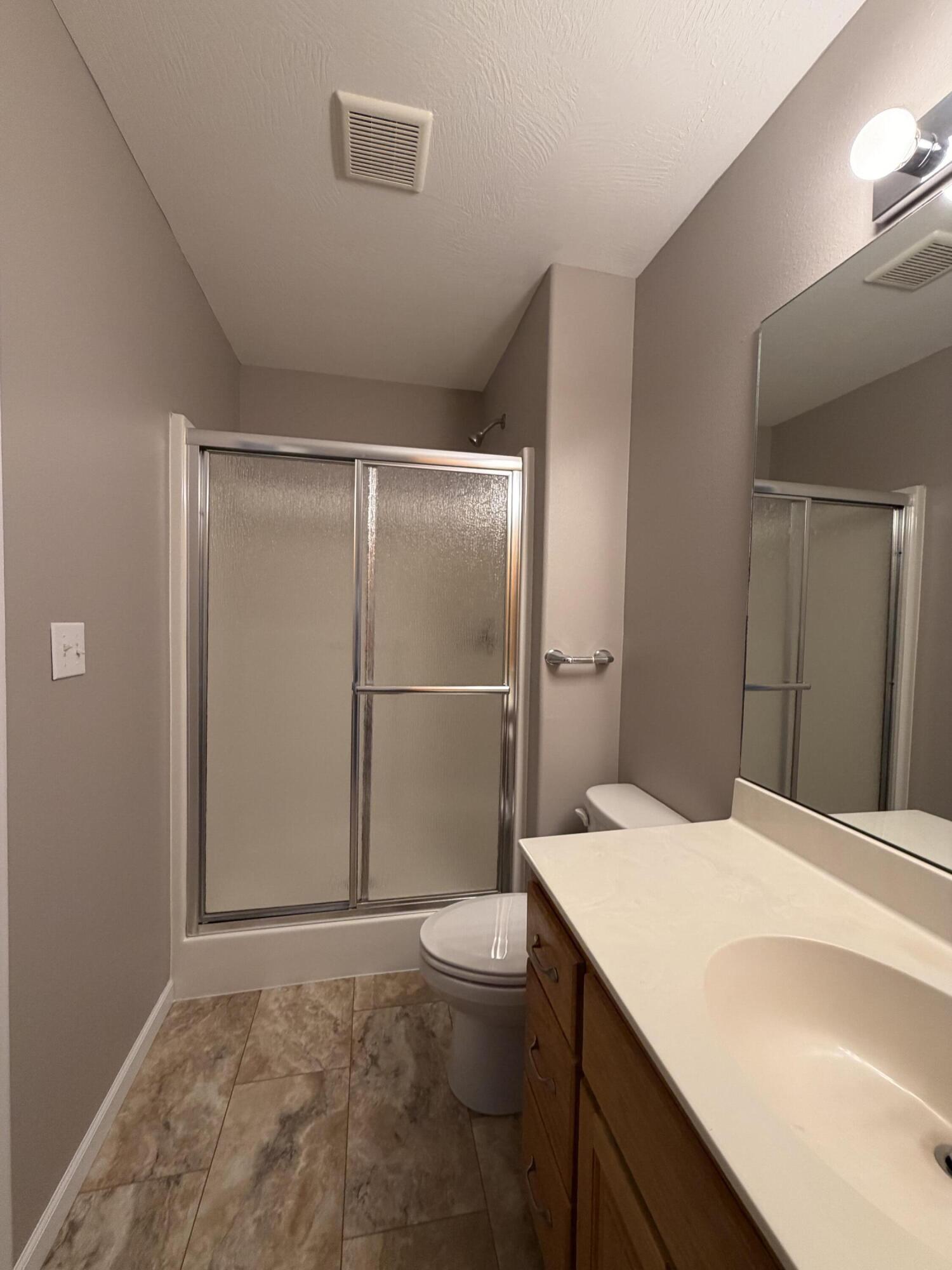820 West Stewart Street Property Photo 28