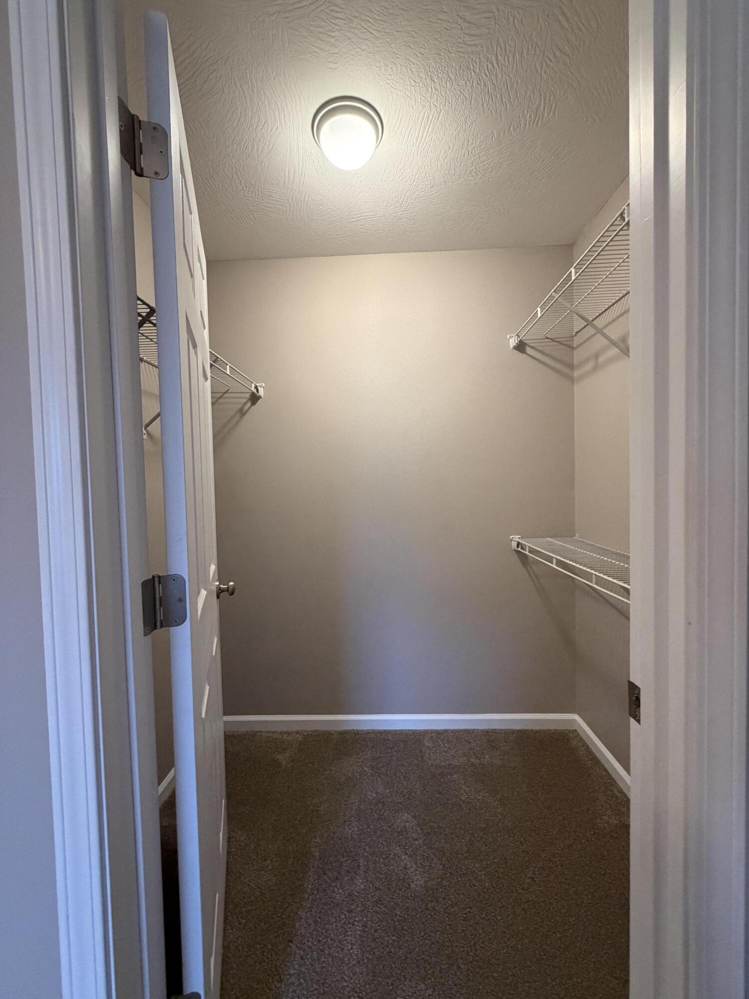 820 West Stewart Street Property Photo 30