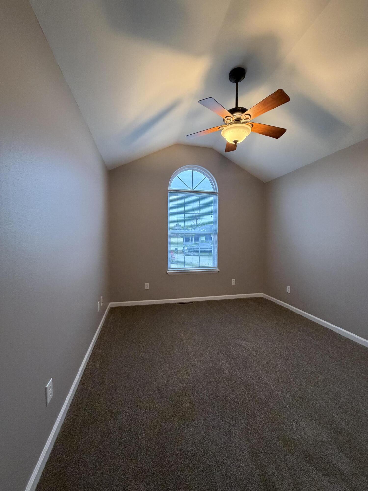 820 West Stewart Street Property Photo 36