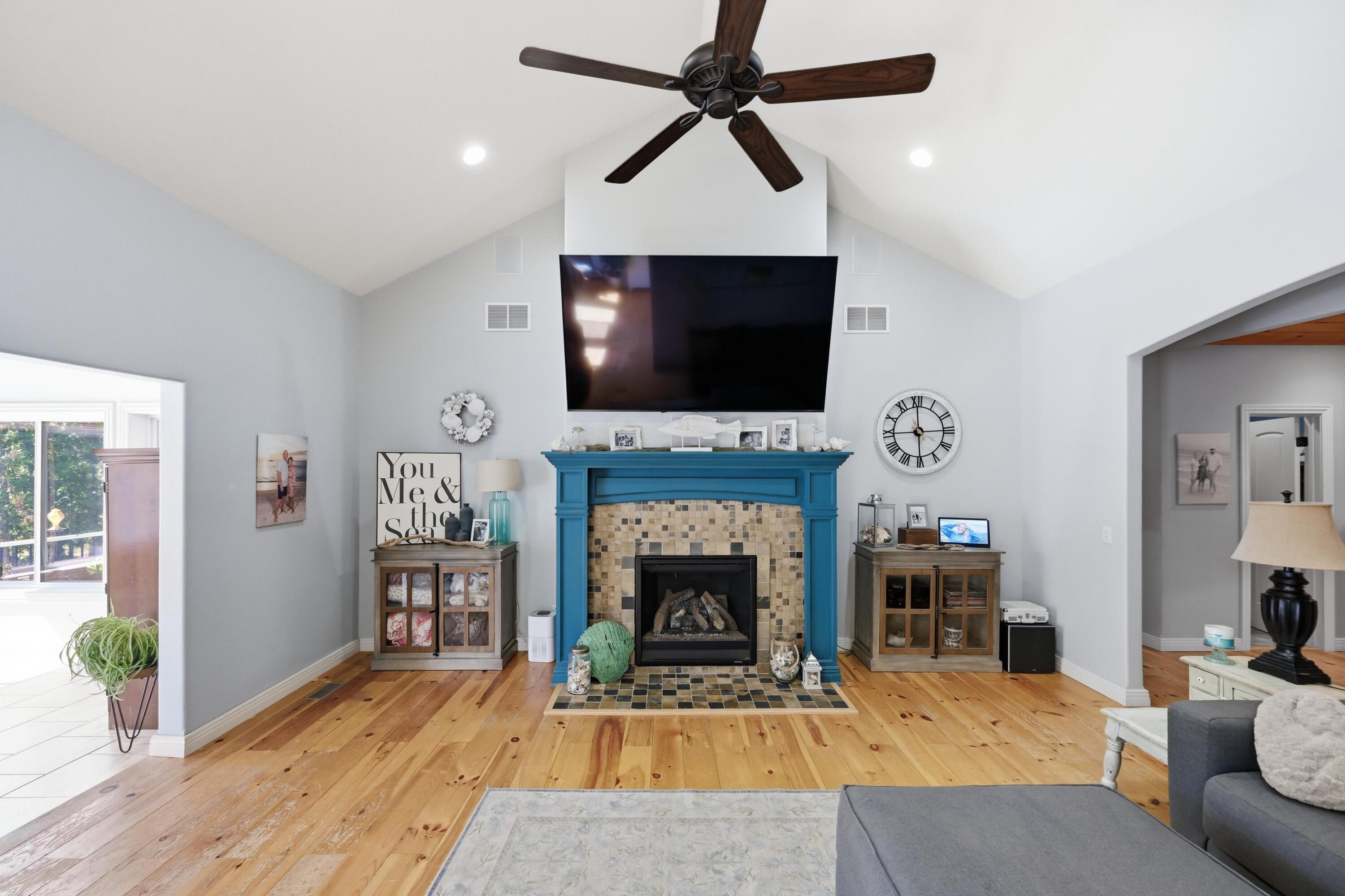 4586 West Fountain Road Property Photo 13