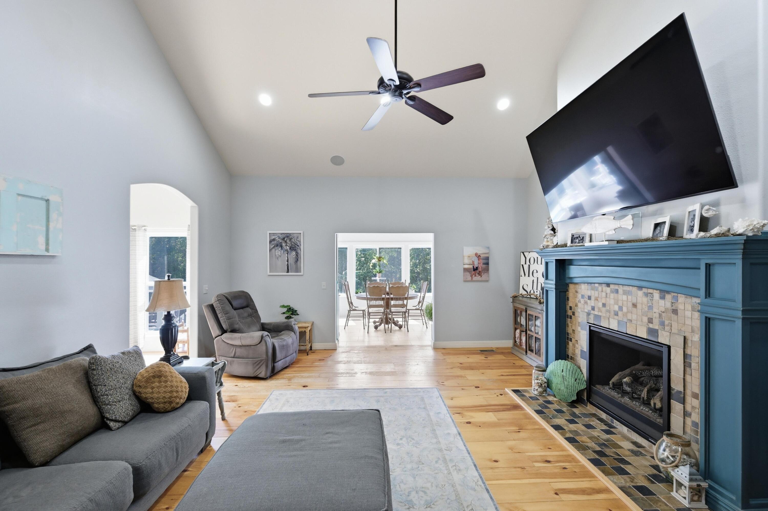 4586 West Fountain Road Property Photo 14