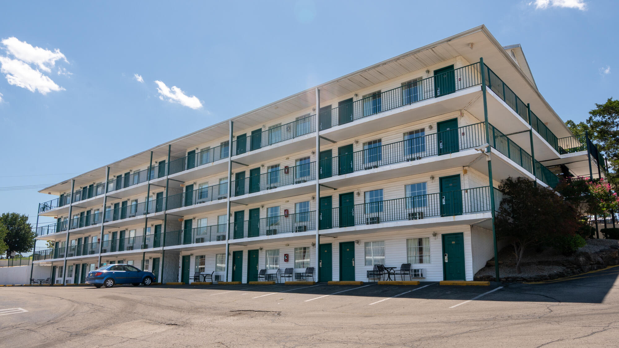 450 State Highway 165 Property Photo 1