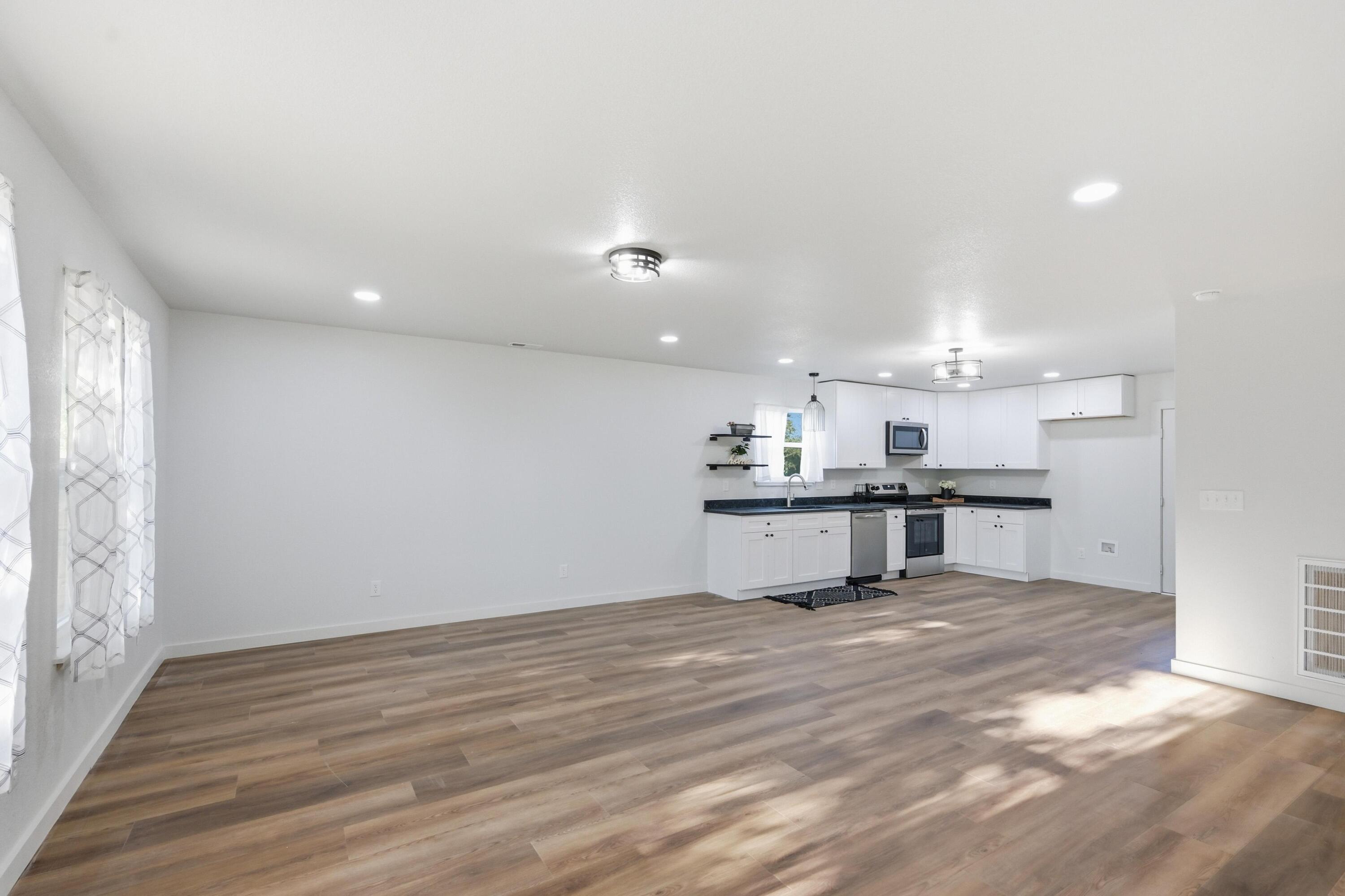 1002 Granby Miners Road Property Photo 8