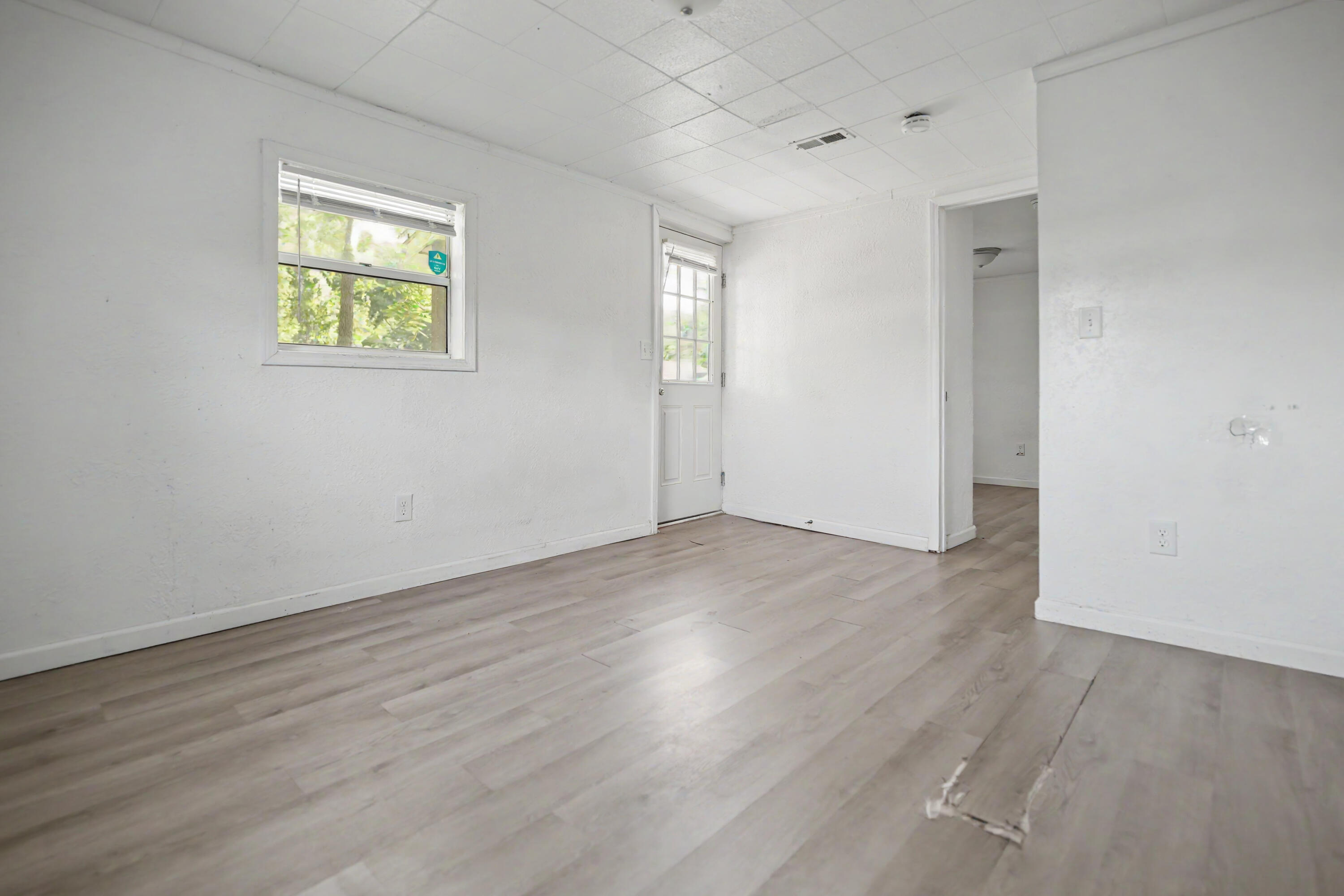 1830 East Monroe Terrace Property Photo 4