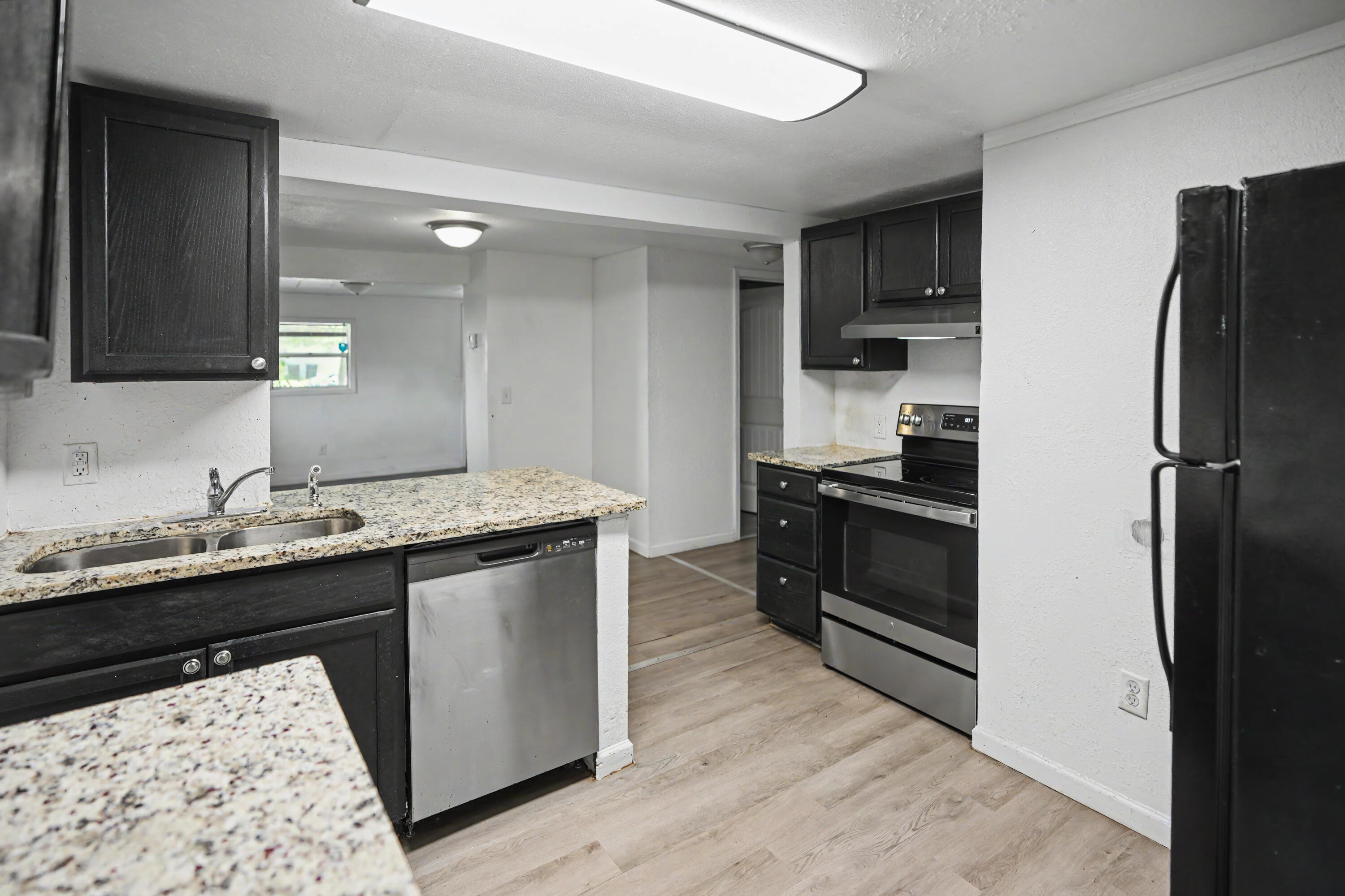 1830 East Monroe Terrace Property Photo 10