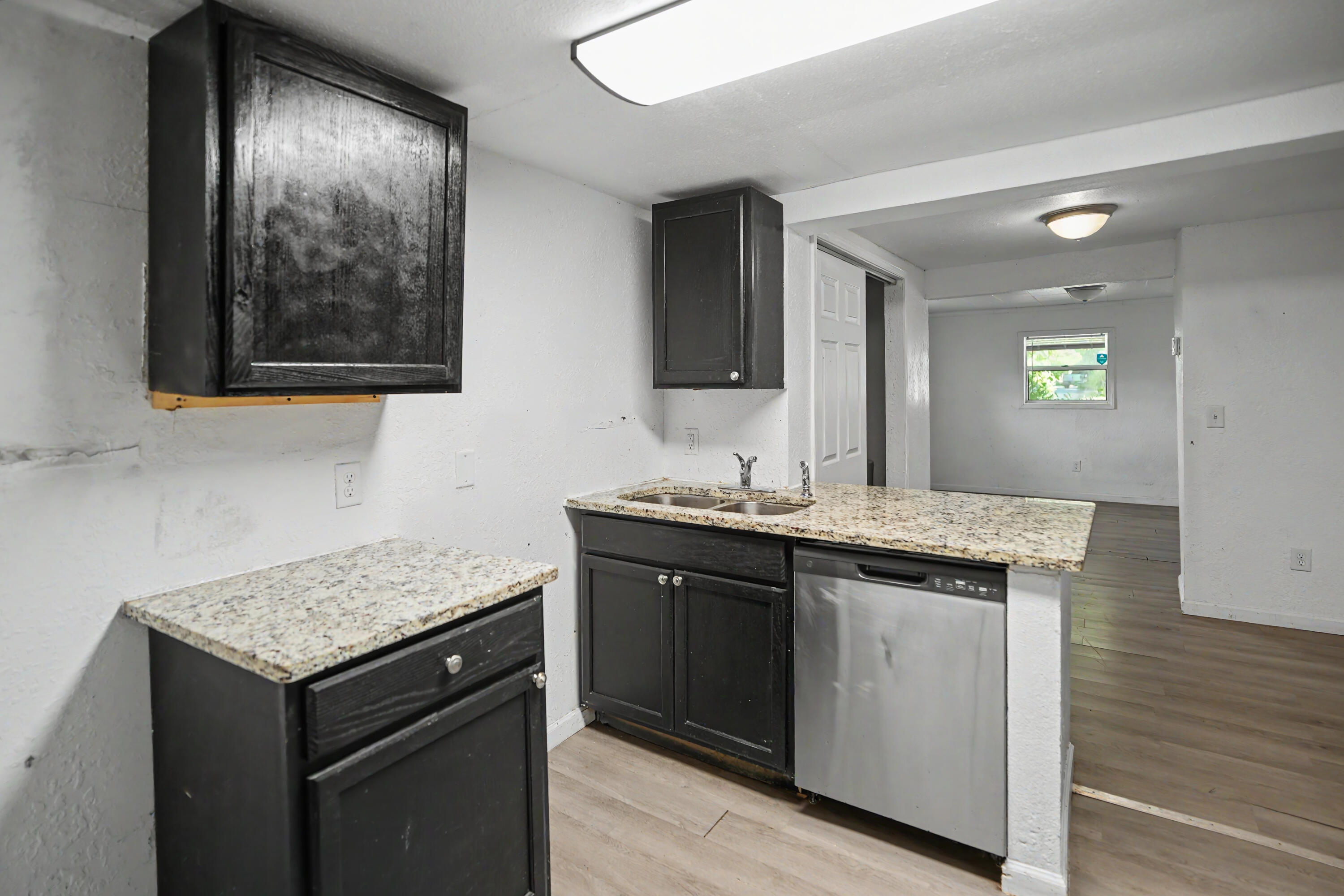 1830 East Monroe Terrace Property Photo 11