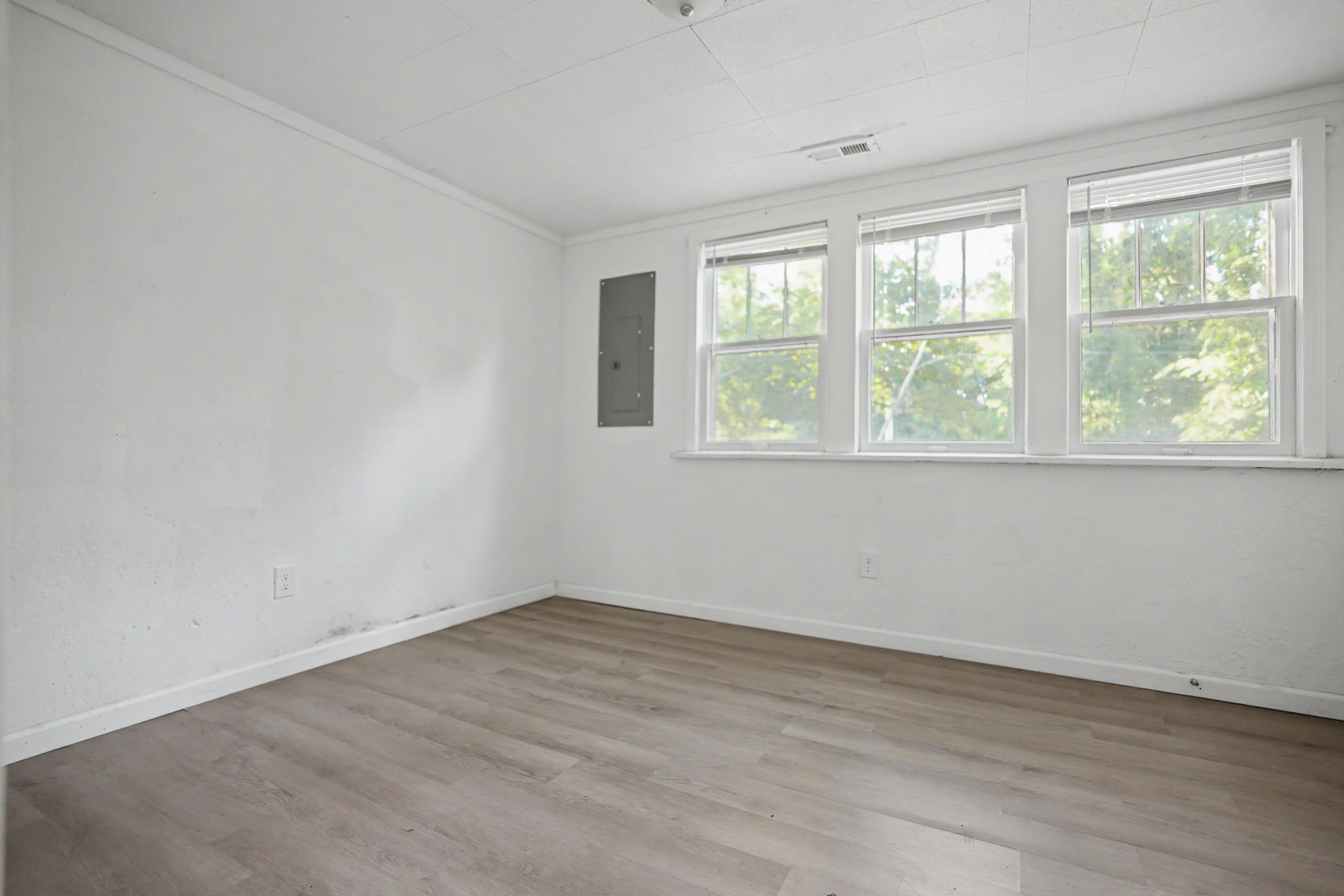1830 East Monroe Terrace Property Photo 14