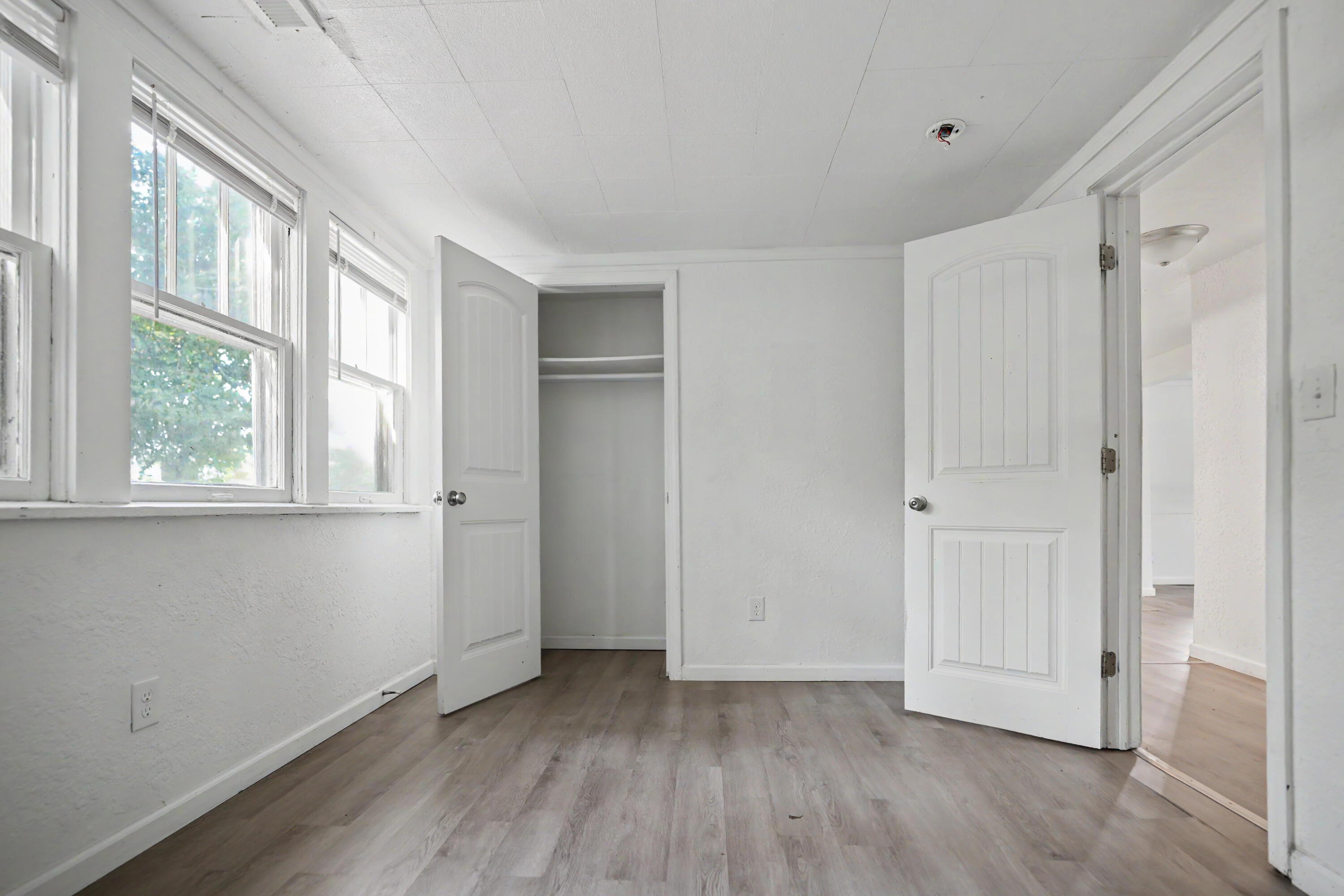 1830 East Monroe Terrace Property Photo 16