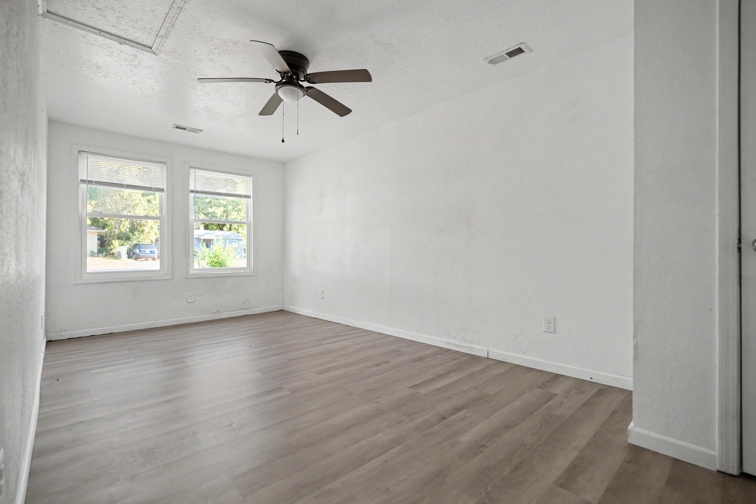 1830 East Monroe Terrace Property Photo 19