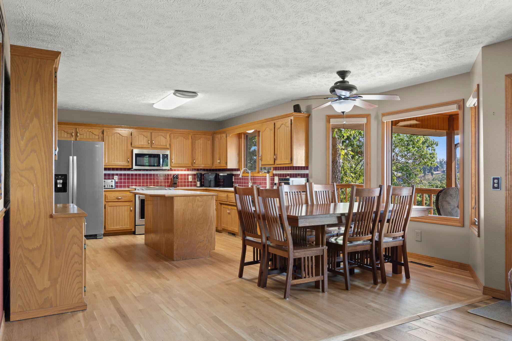 39 White Oak Estates Road Property Photo 12