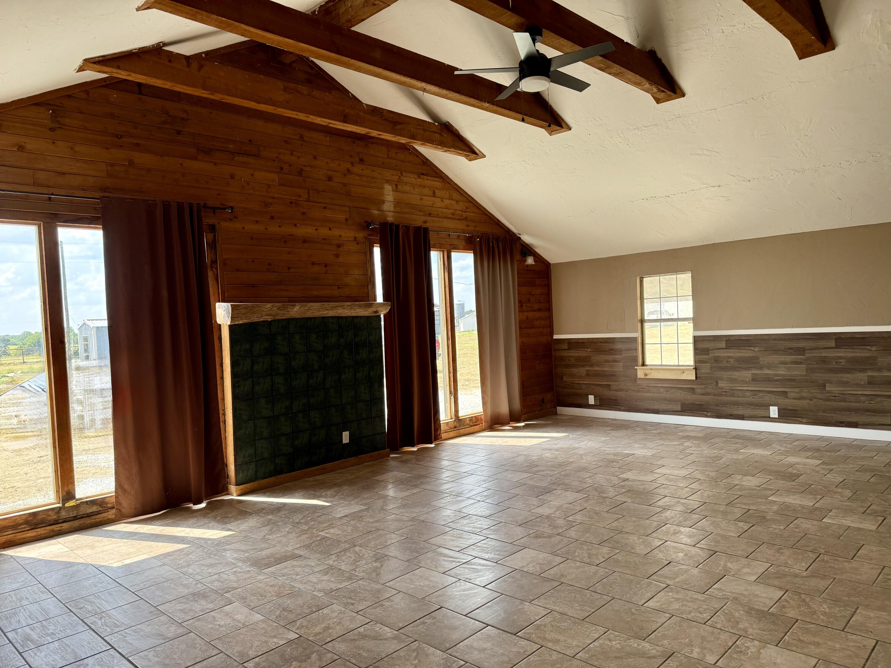 327 Fothergill Lane Property Photo 4
