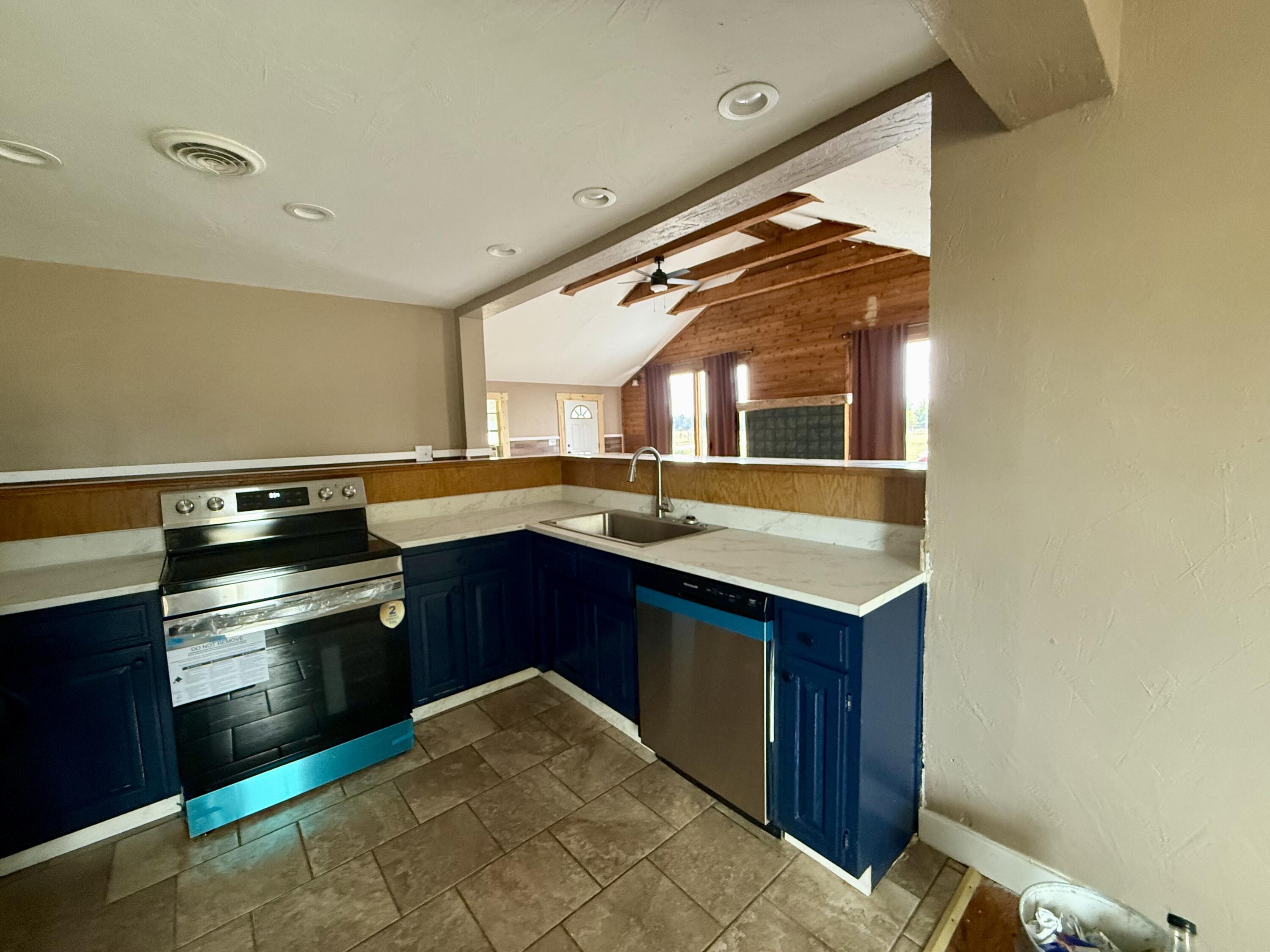 327 Fothergill Lane Property Photo 8