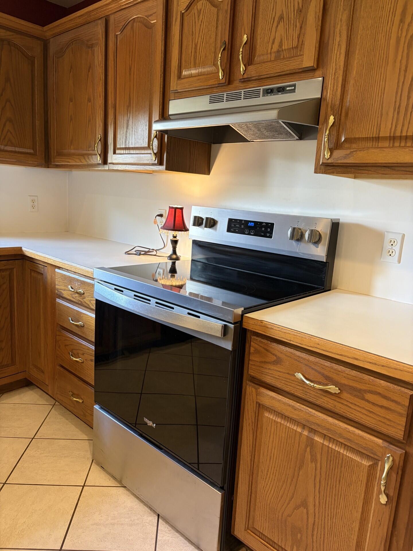 1099 East Nottingham Lane Property Photo 12
