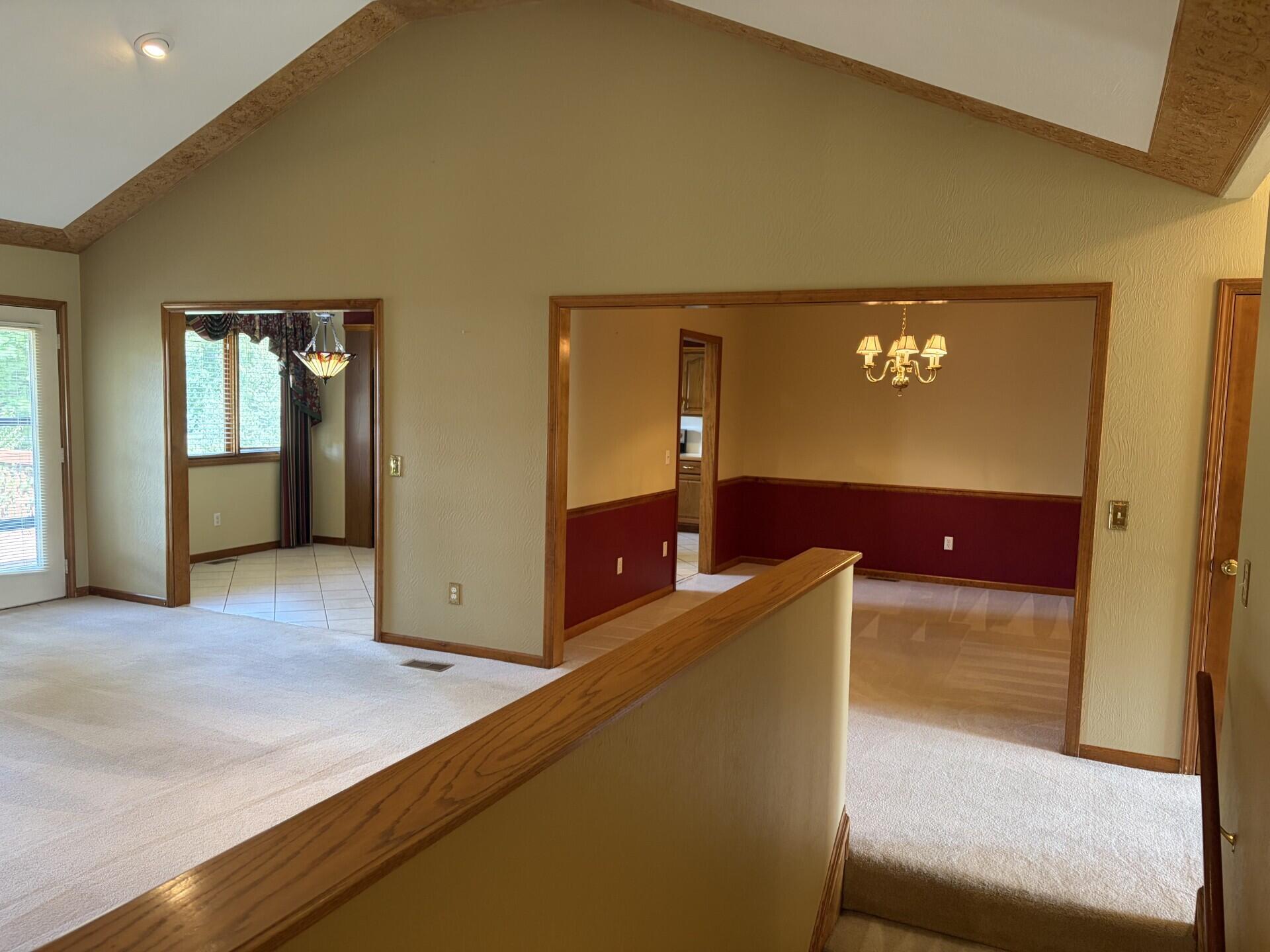 1099 East Nottingham Lane Property Photo 16