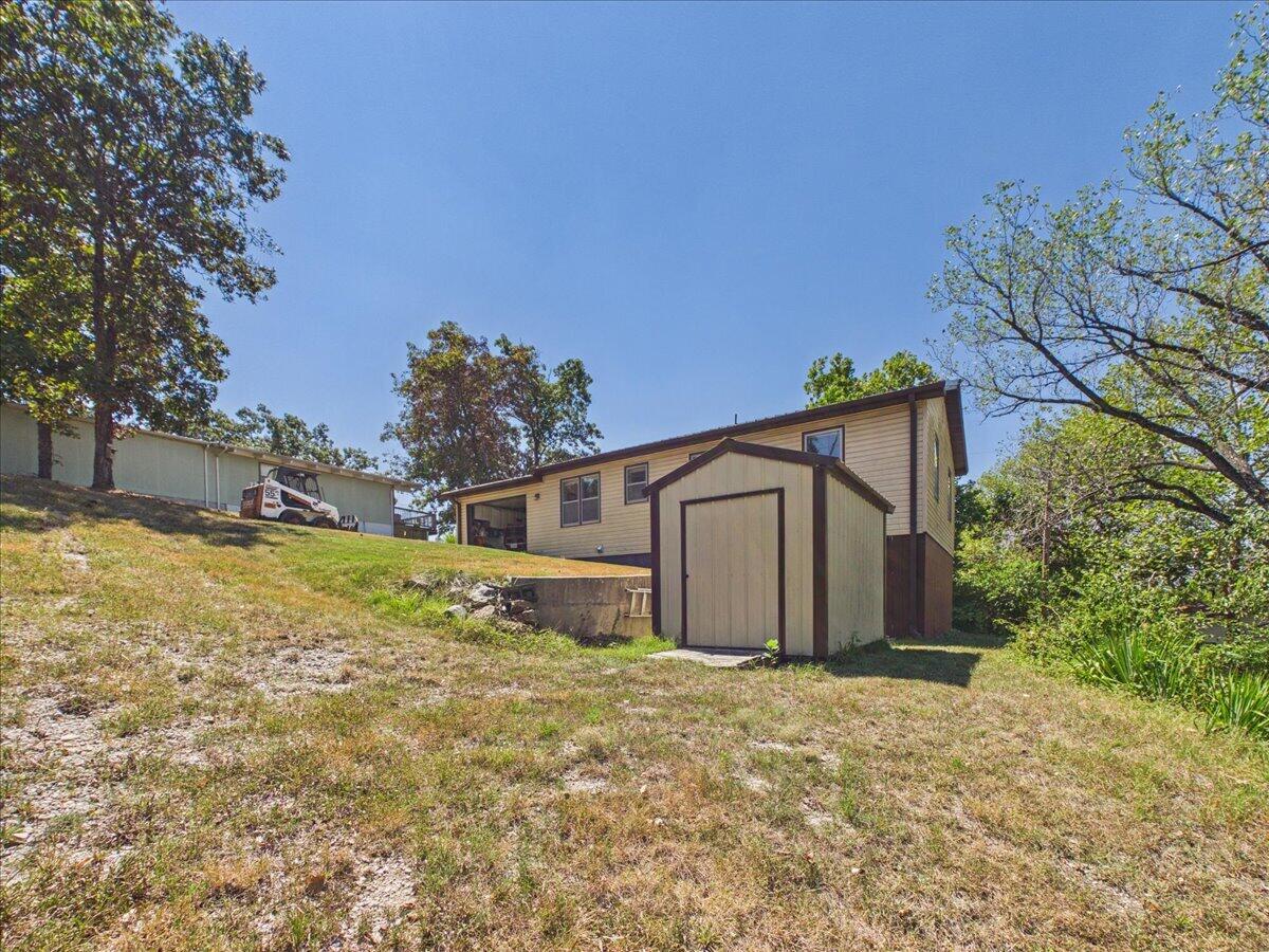 21420 Edge Water Lane Property Photo 9