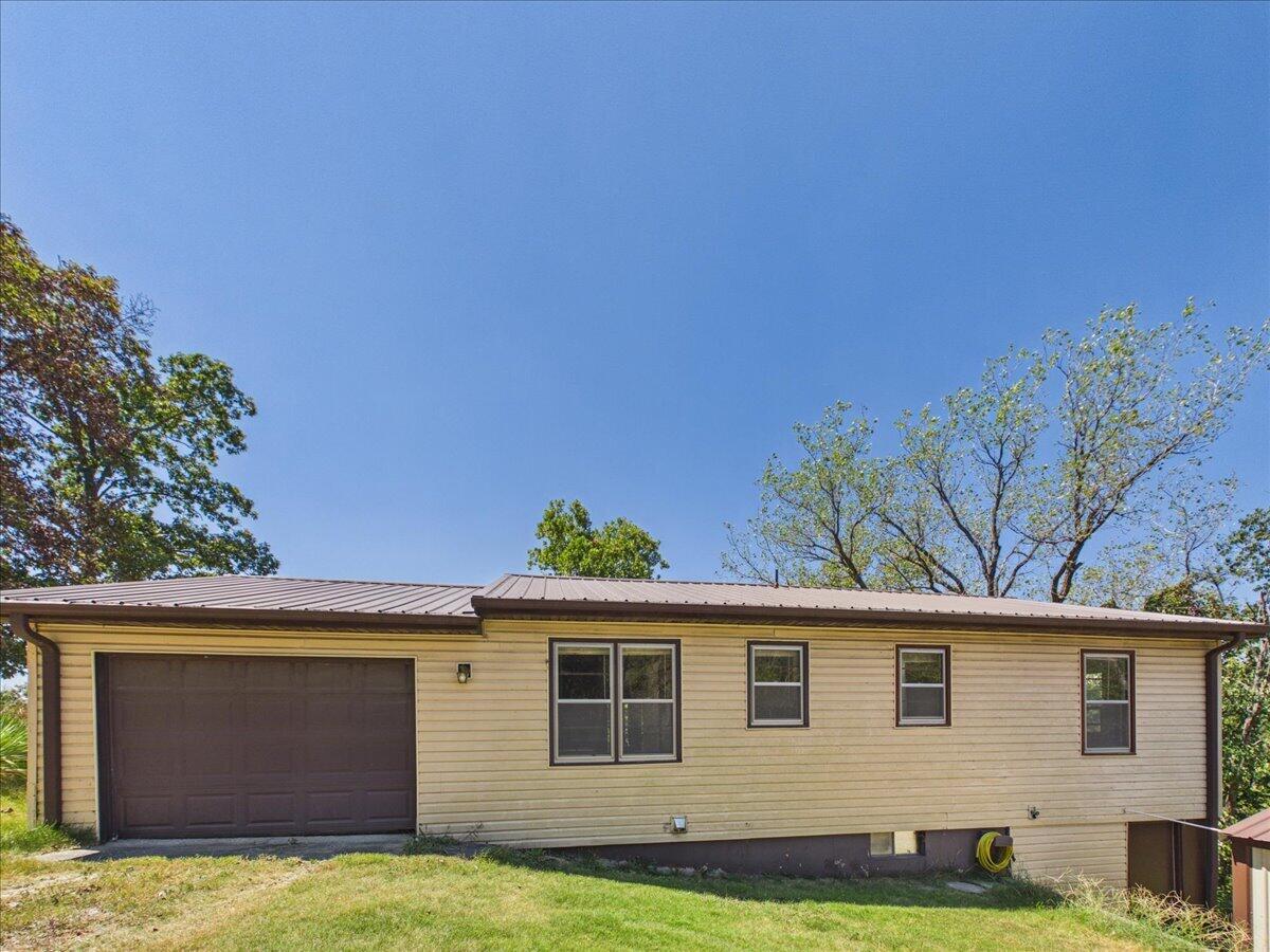 21420 Edge Water Lane Property Photo 11