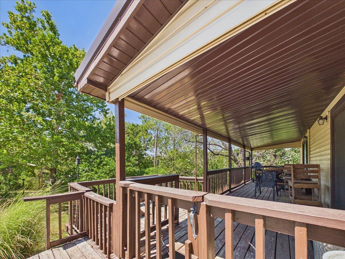 21420 Edge Water Lane Property Photo 13