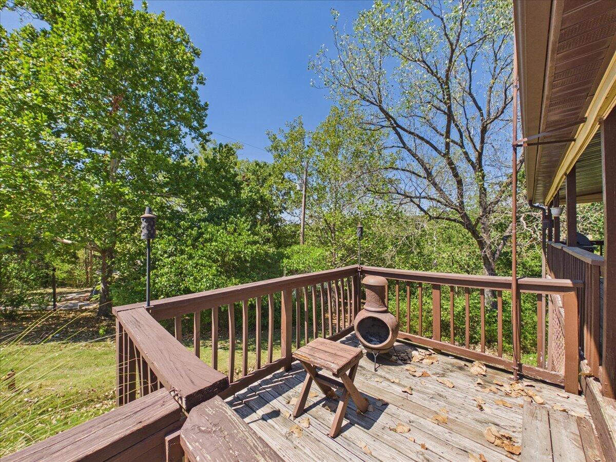 21420 Edge Water Lane Property Photo 14