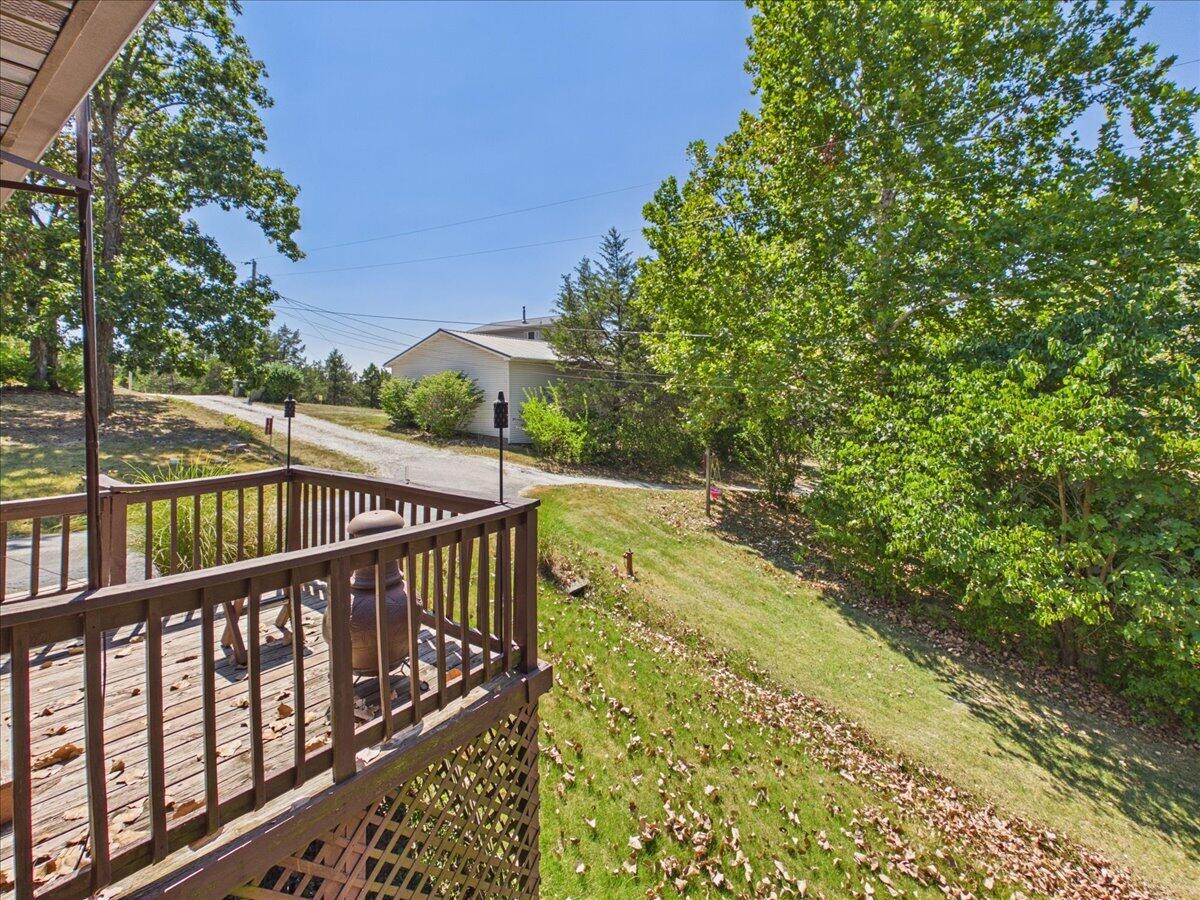 21420 Edge Water Lane Property Photo 22