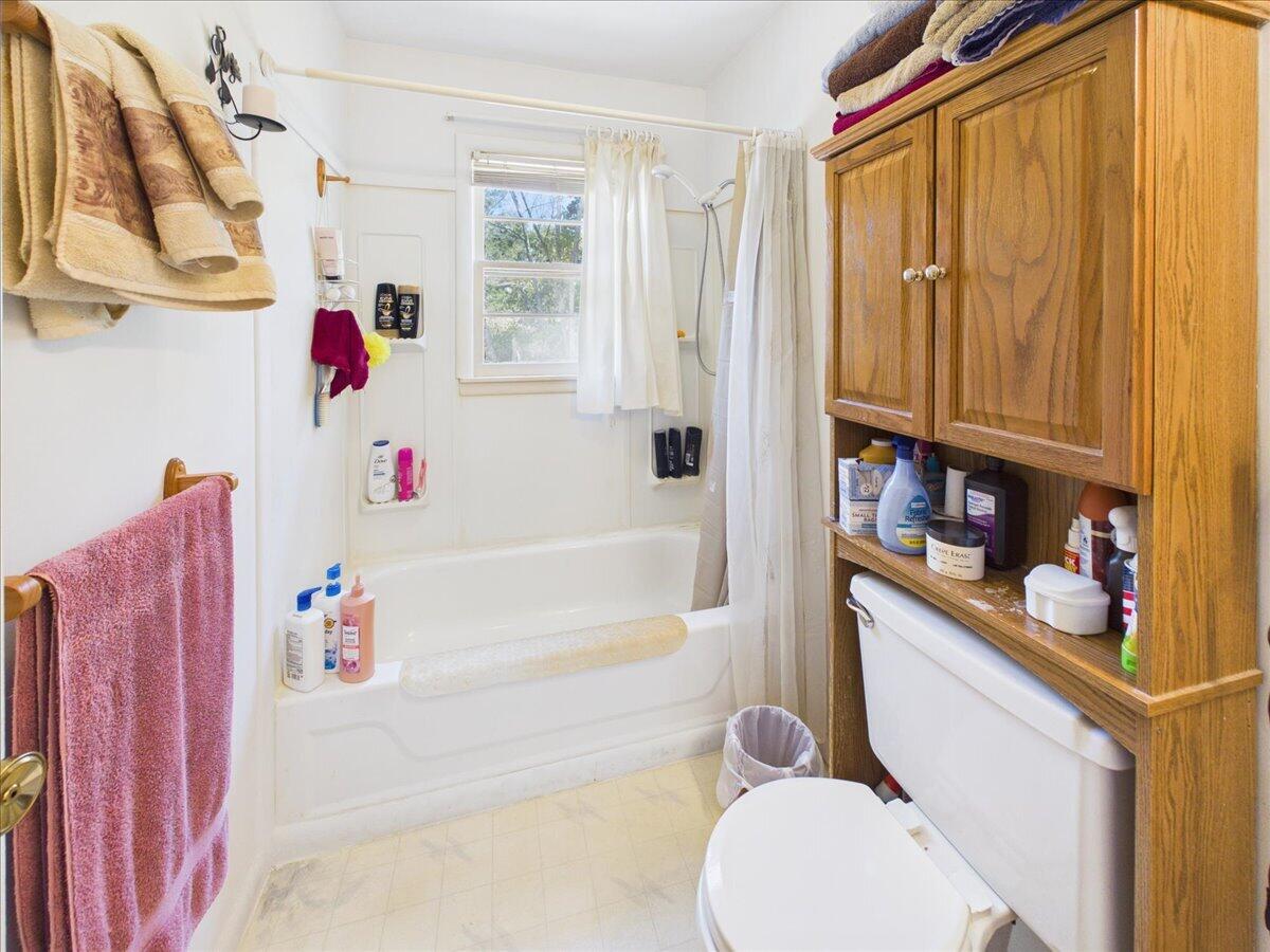 21420 Edge Water Lane Property Photo 28
