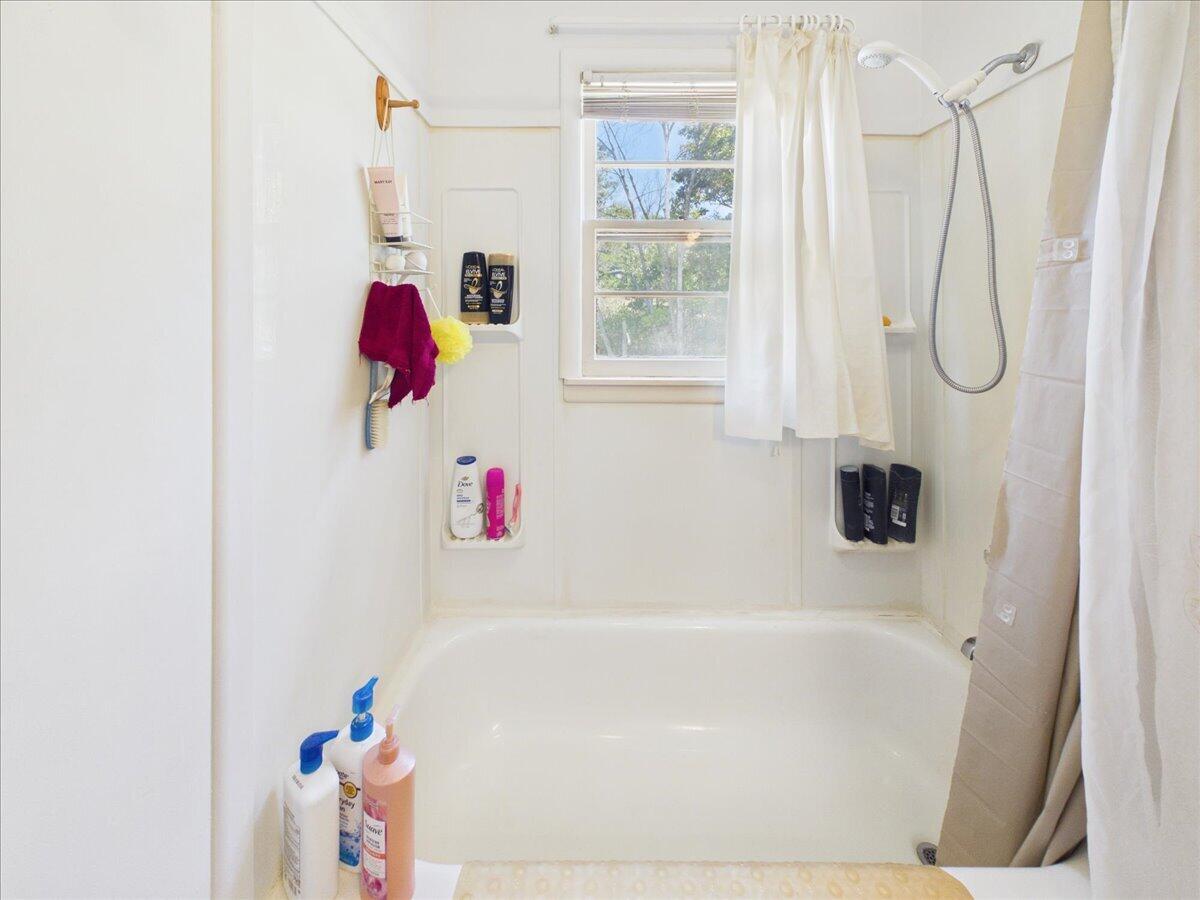 21420 Edge Water Lane Property Photo 29