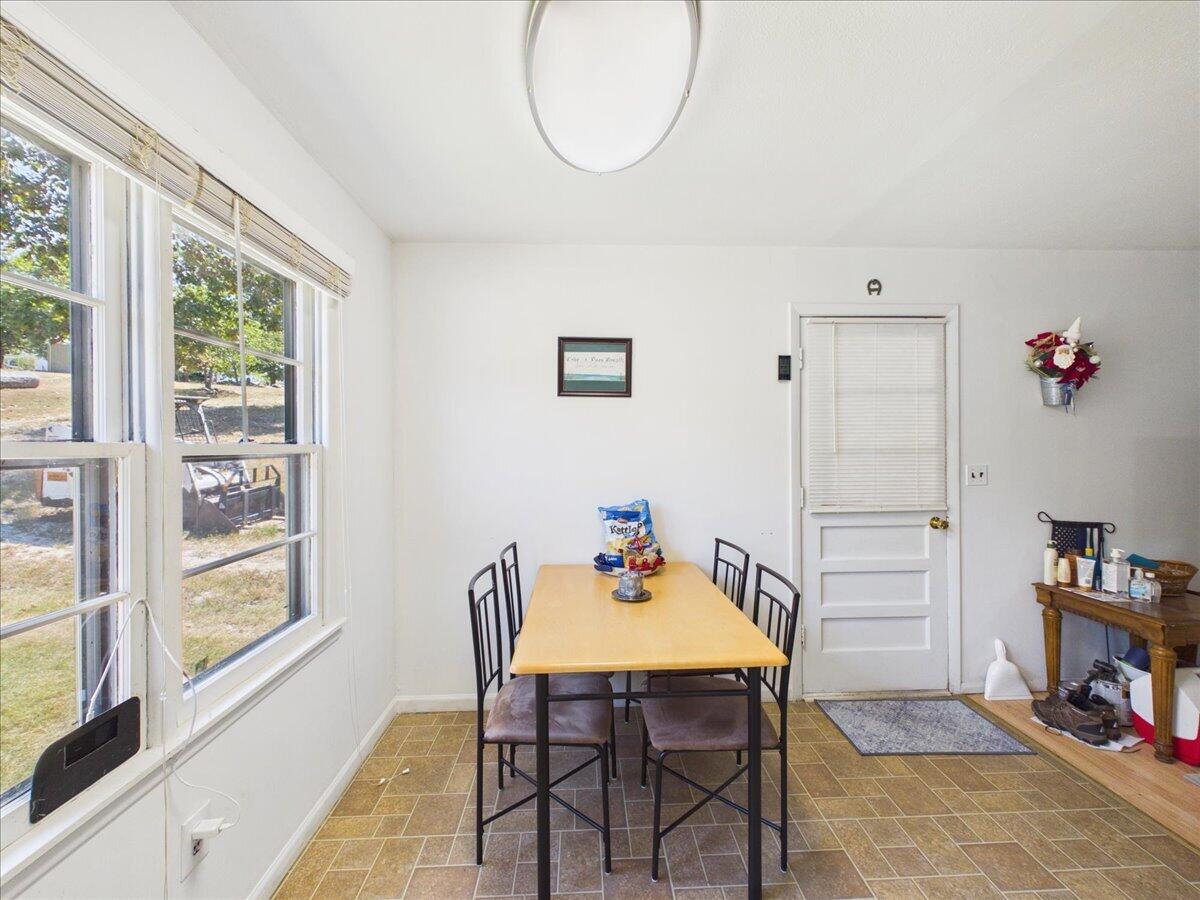 21420 Edge Water Lane Property Photo 44