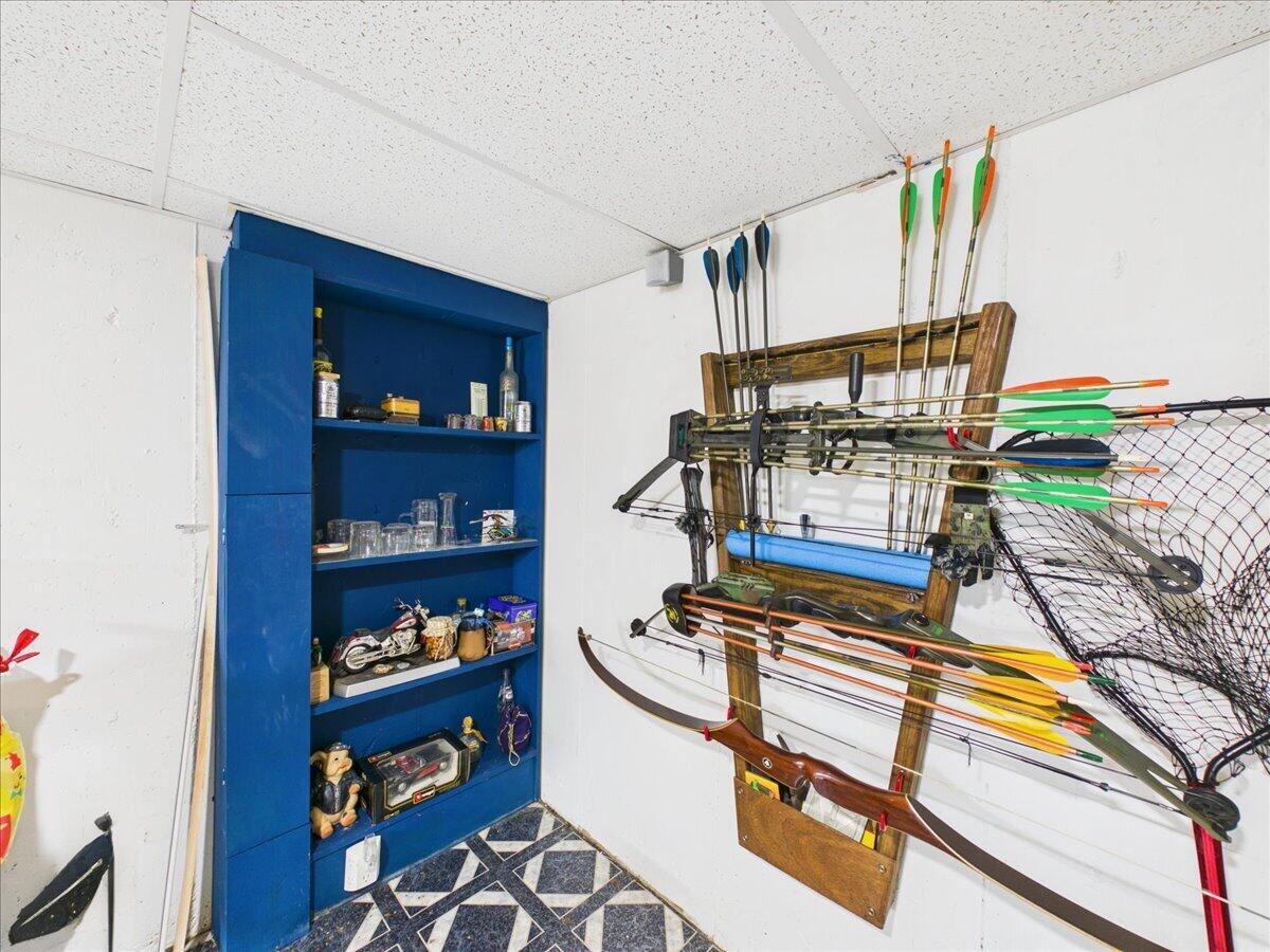 21420 Edge Water Lane Property Photo 48