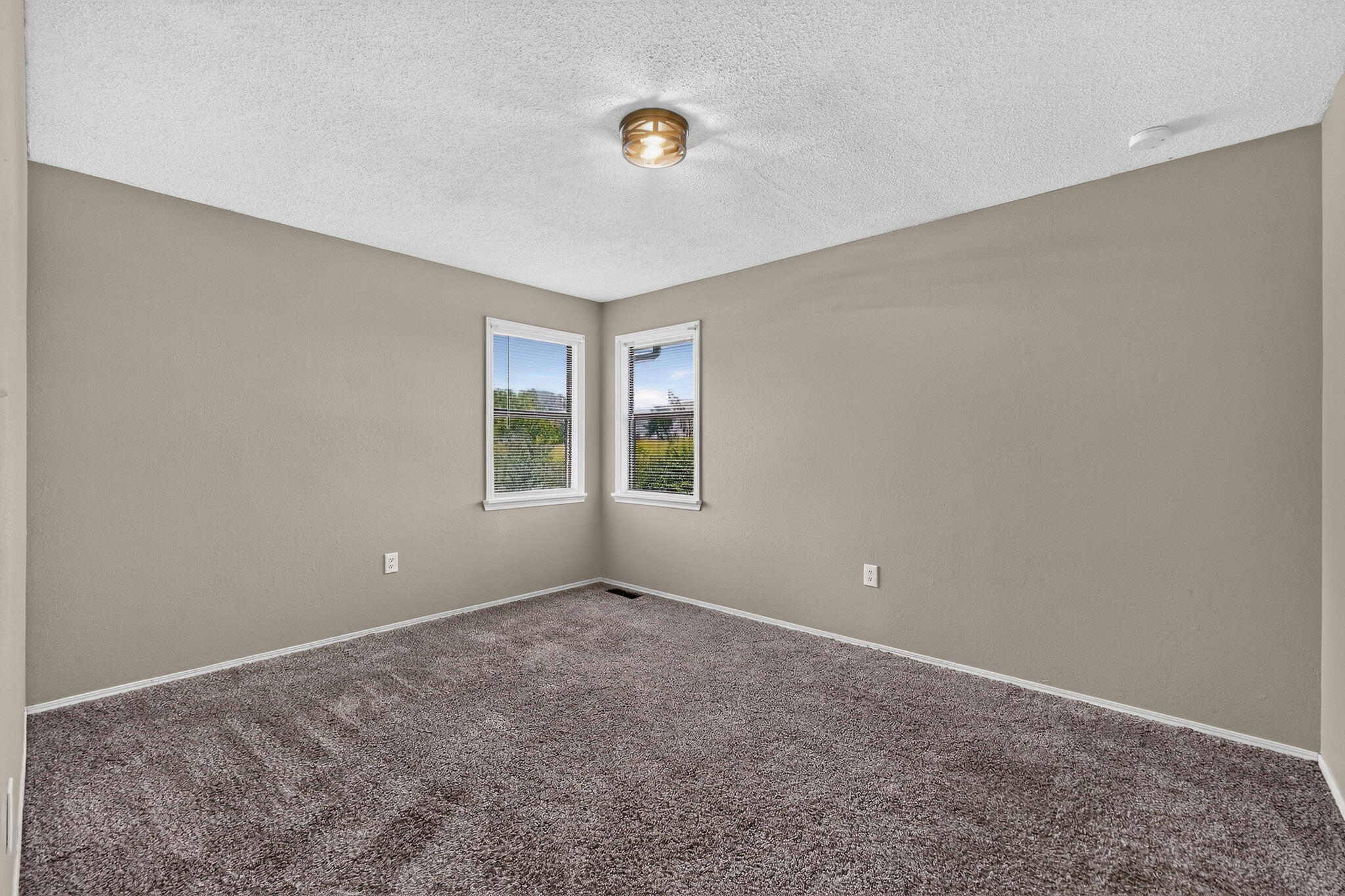 813 Kentucky Road Property Photo 13