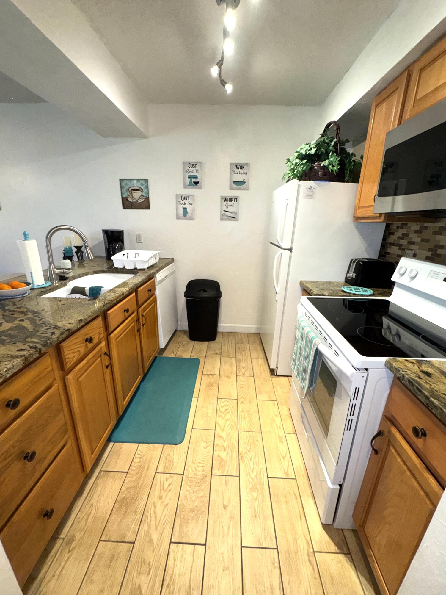 60332951 Property Photo 7