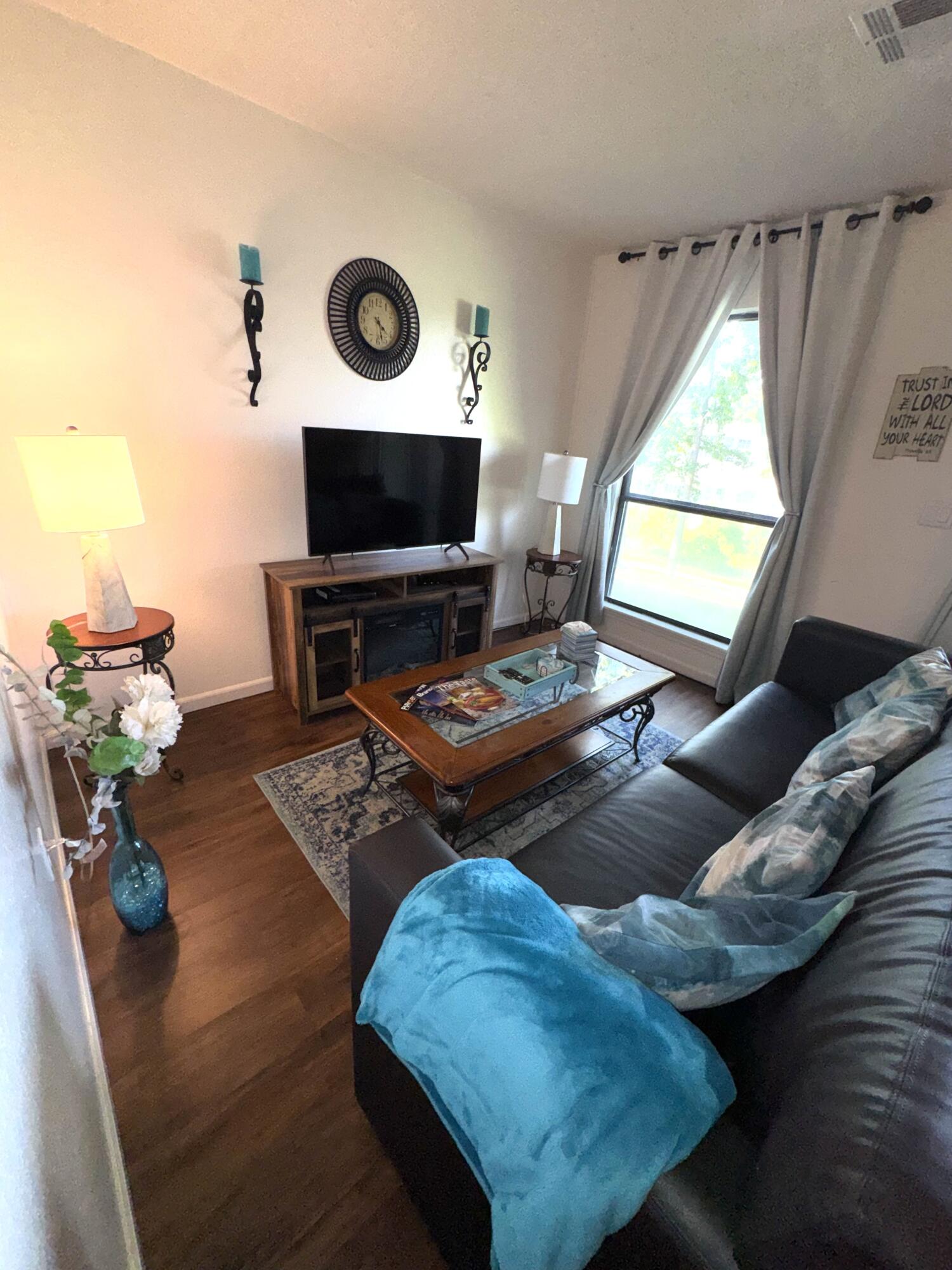 60332951 Property Photo 54