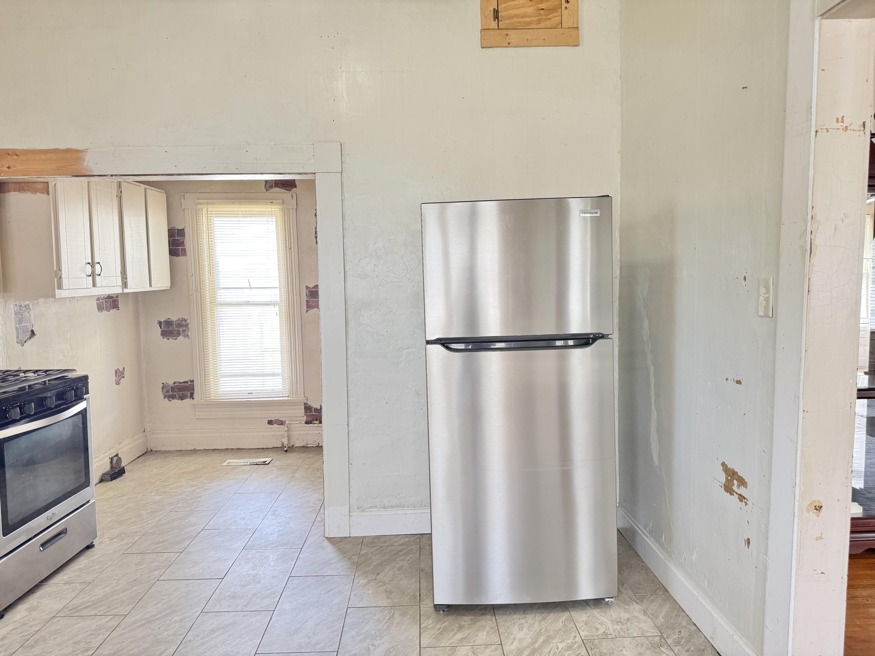 600 4th Street Property Photo 11