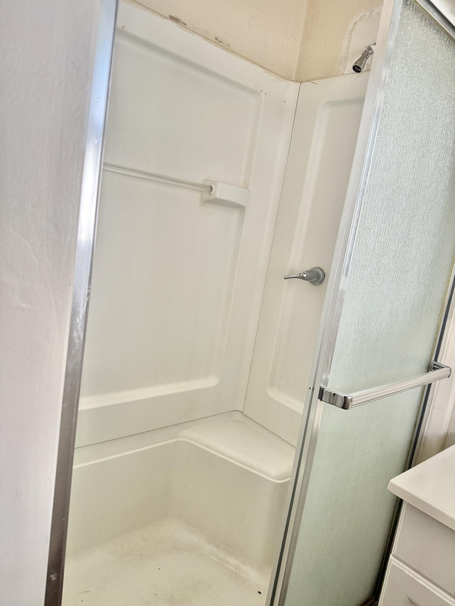 600 4th Street Property Photo 16