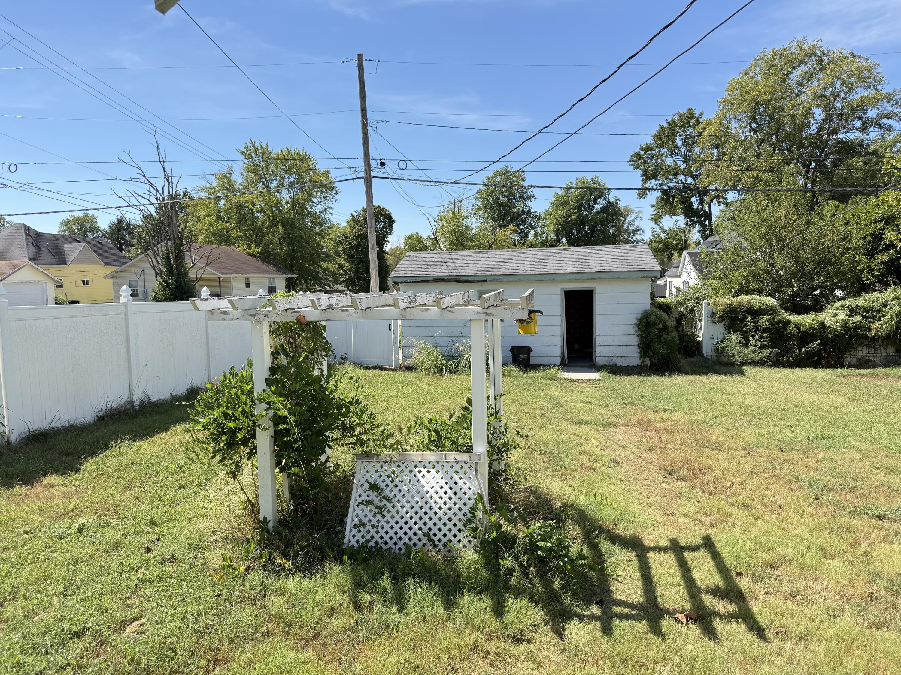 600 4th Street Property Photo 17