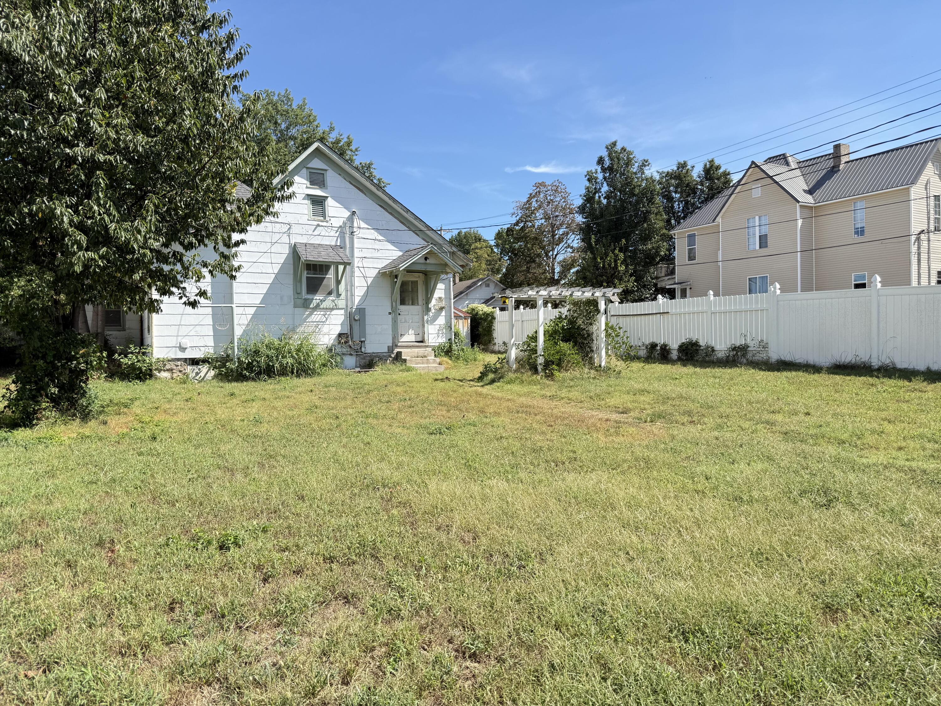 600 4th Street Property Photo 19