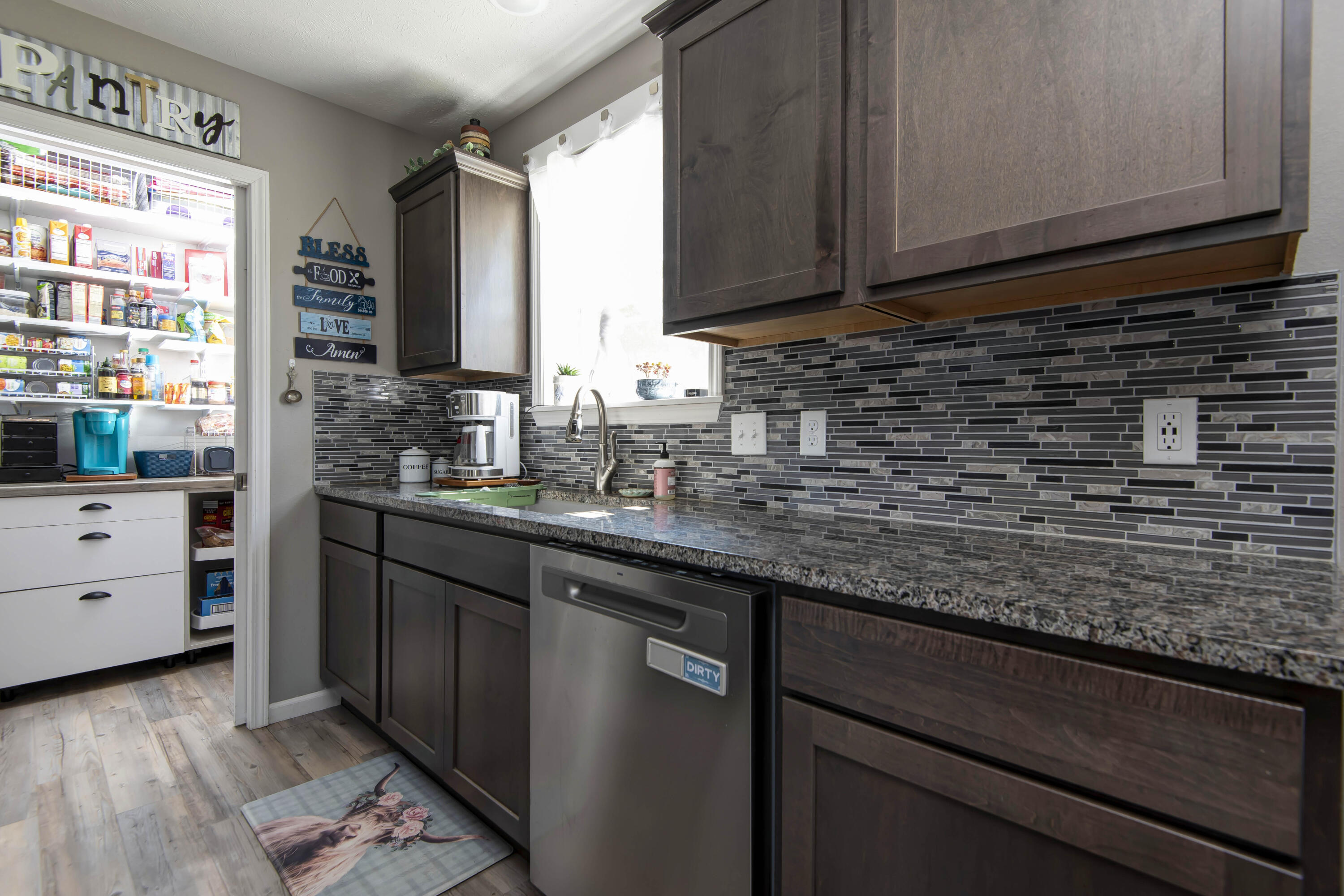 3425 Pine Top Road Property Photo 9