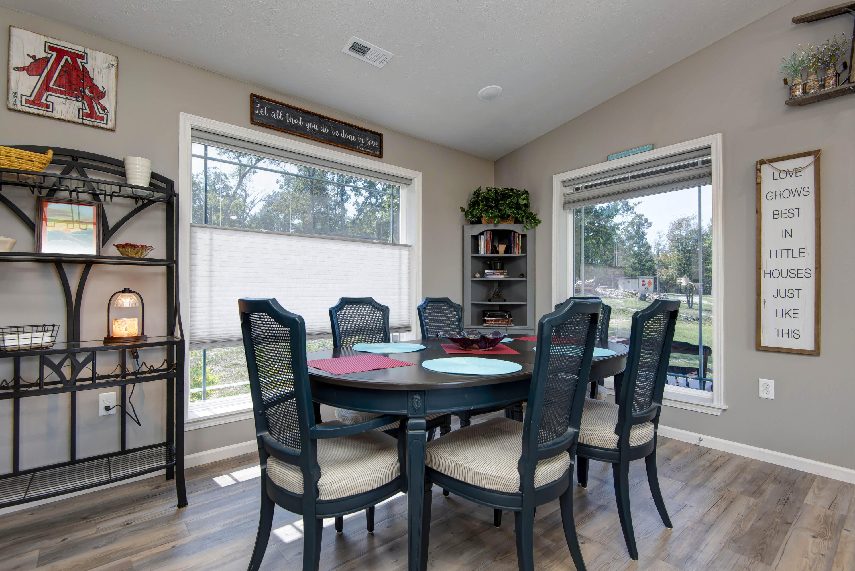 3425 Pine Top Road Property Photo 11