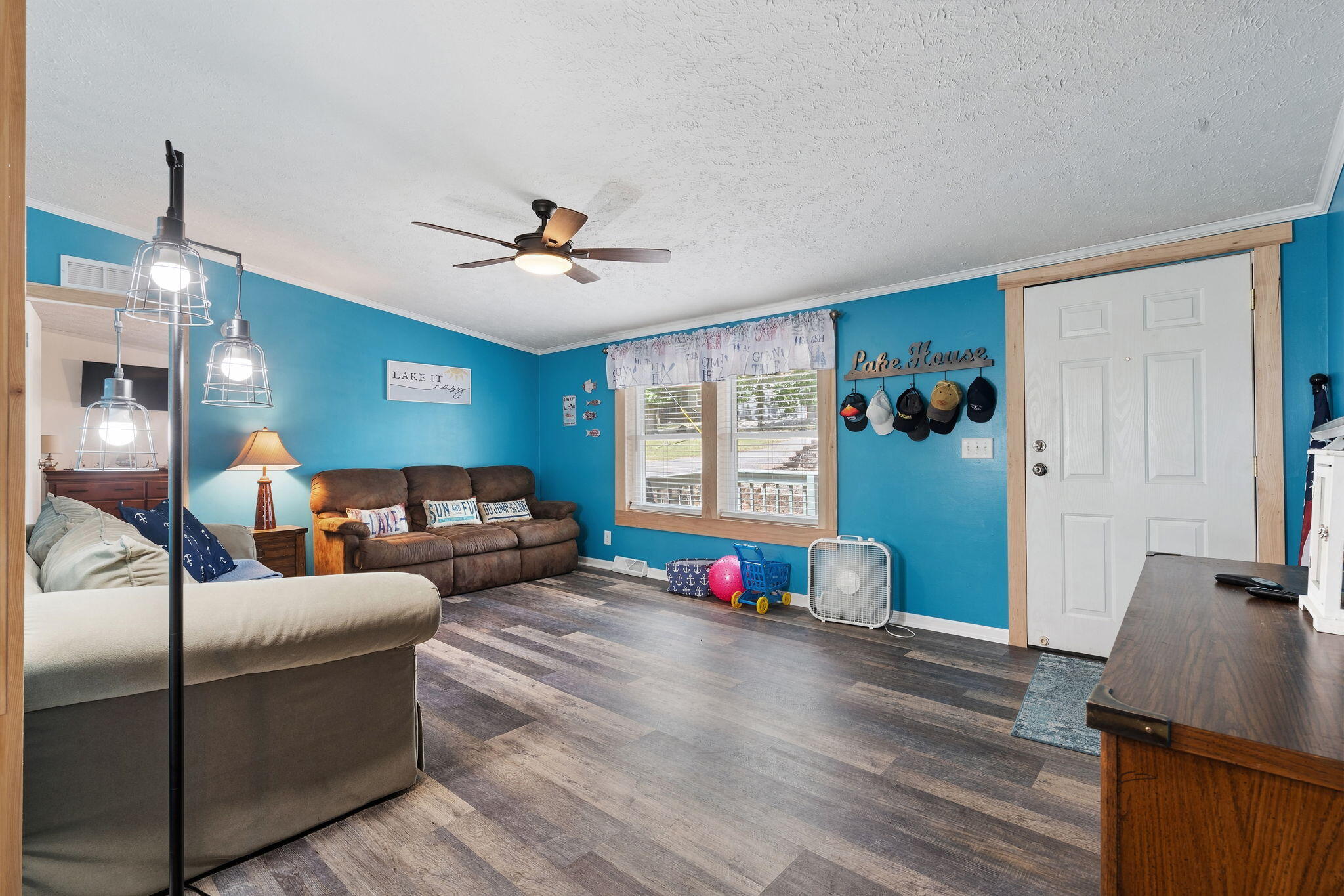 152 Linden Drive Property Photo 3