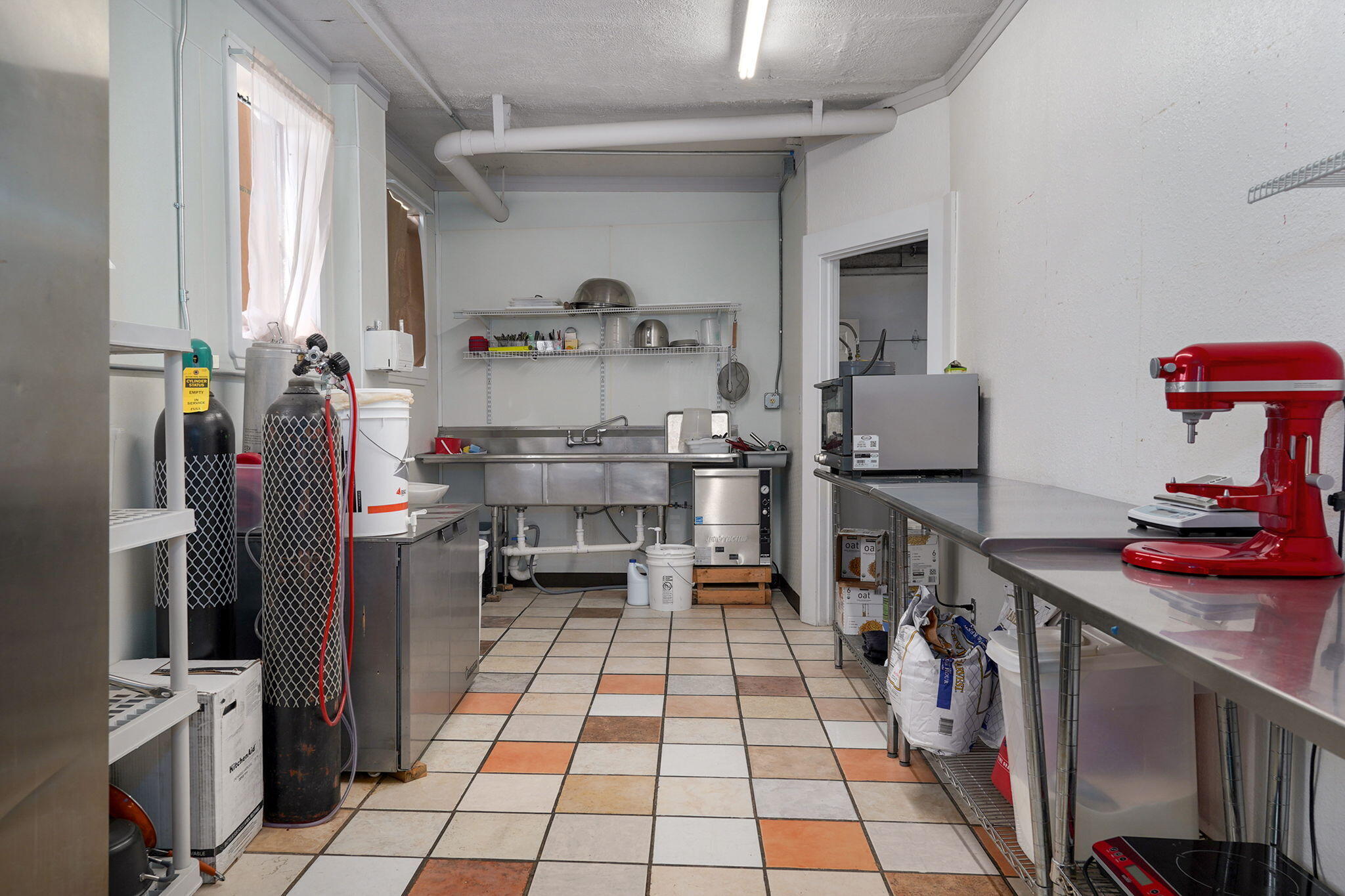1625 North Campbell Avenue Property Photo 8