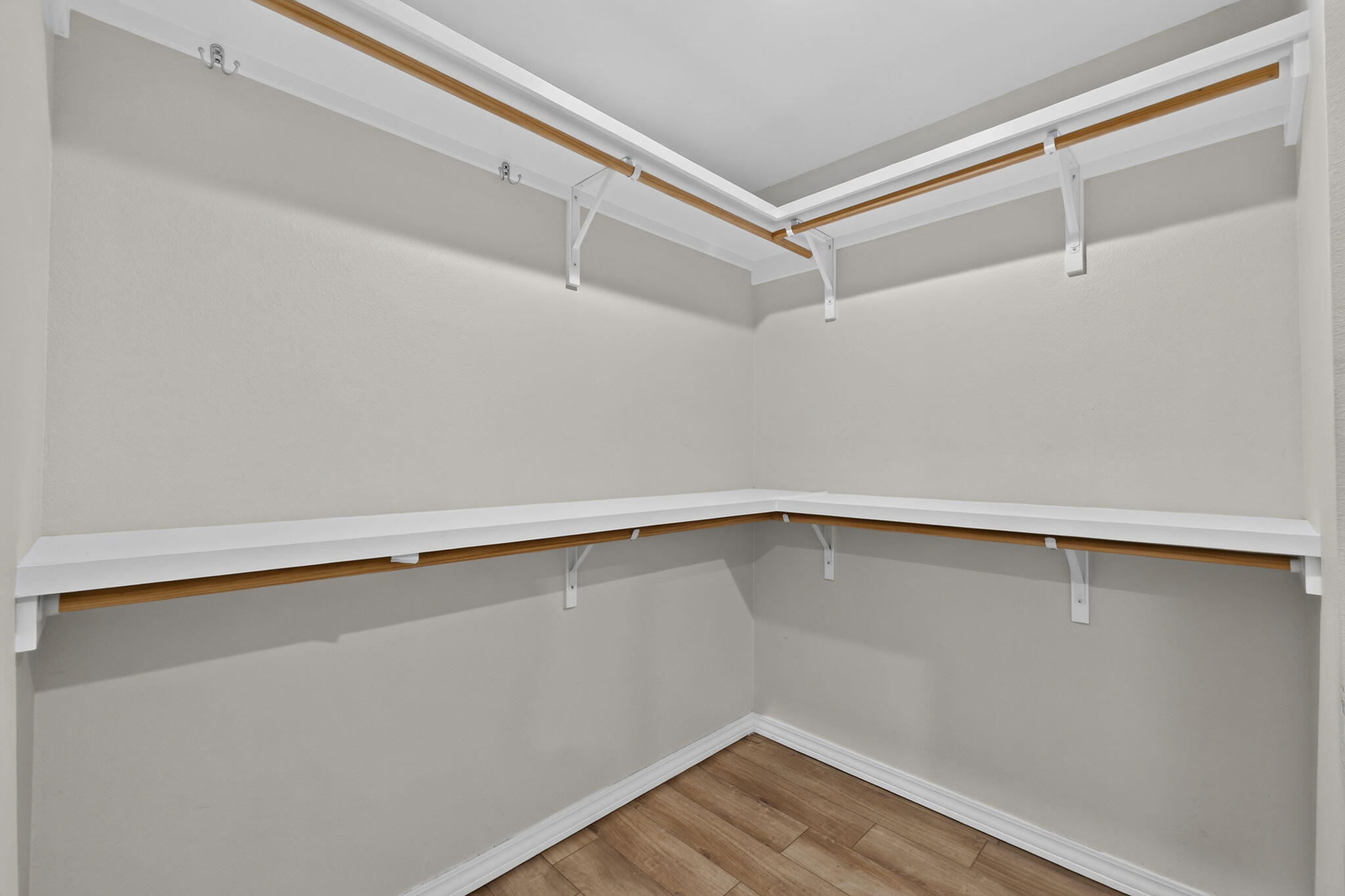 1481 North Lyon Avenue Property Photo 20