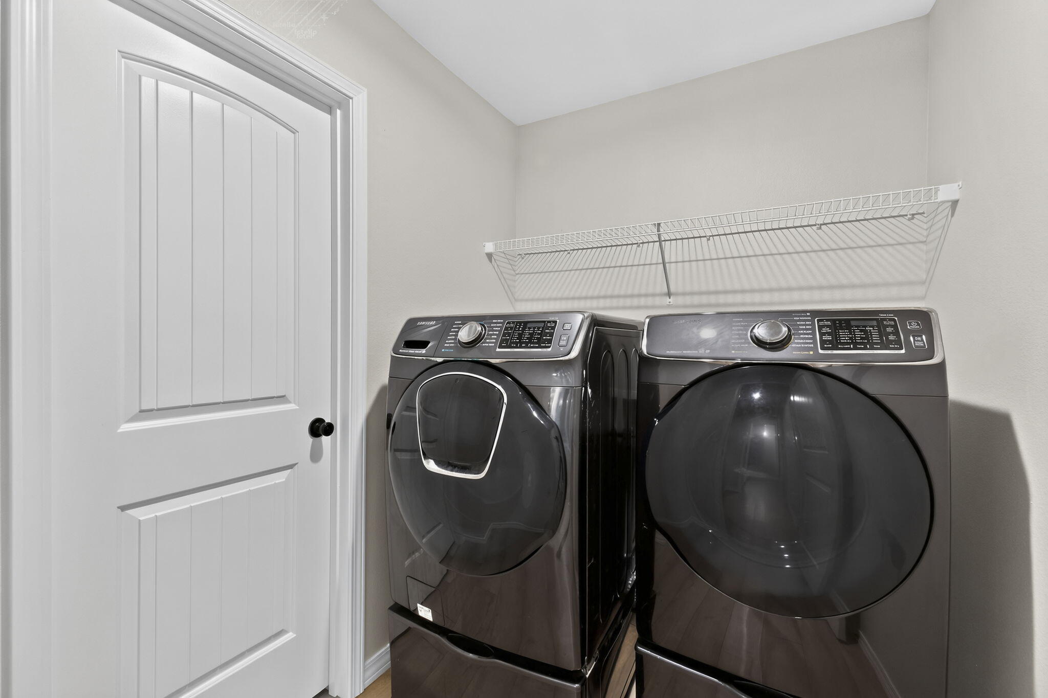 1481 North Lyon Avenue Property Photo 27