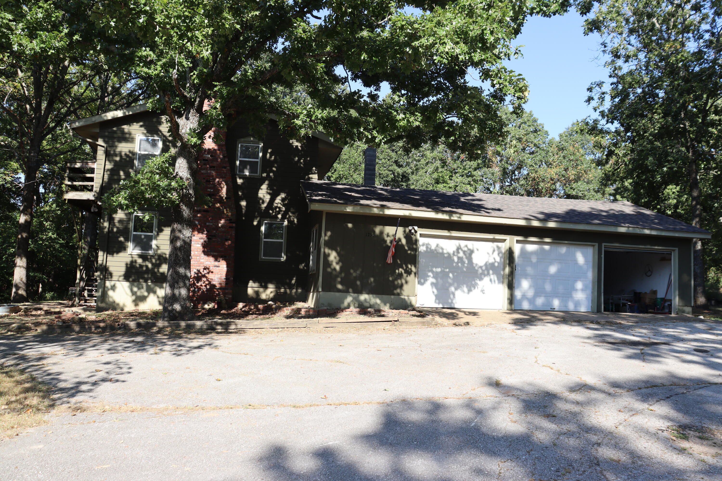 1255 Saddle Club Road Property Photo 9