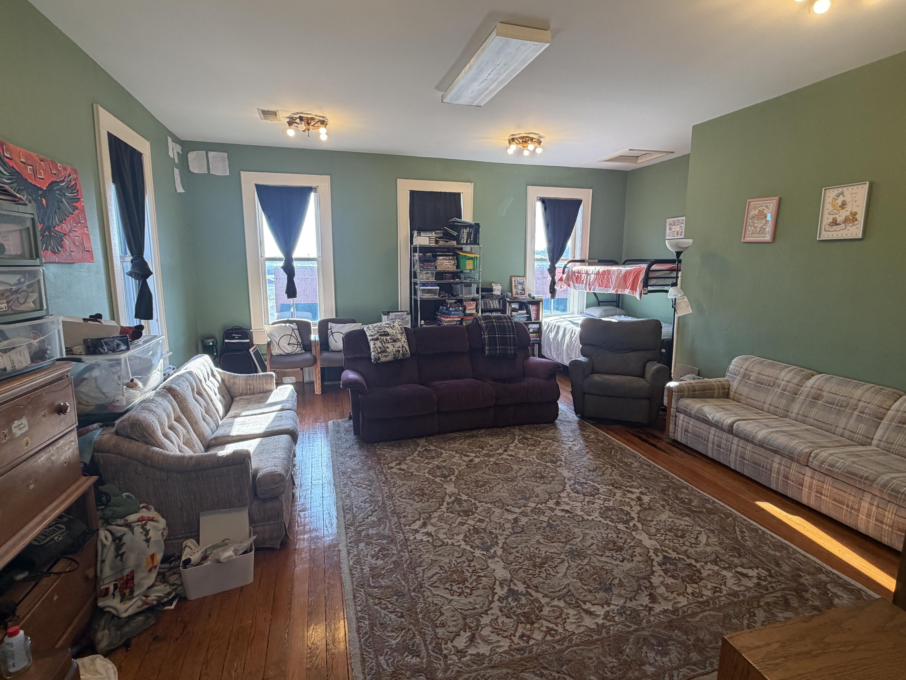 313 Washington Avenue Property Photo 6
