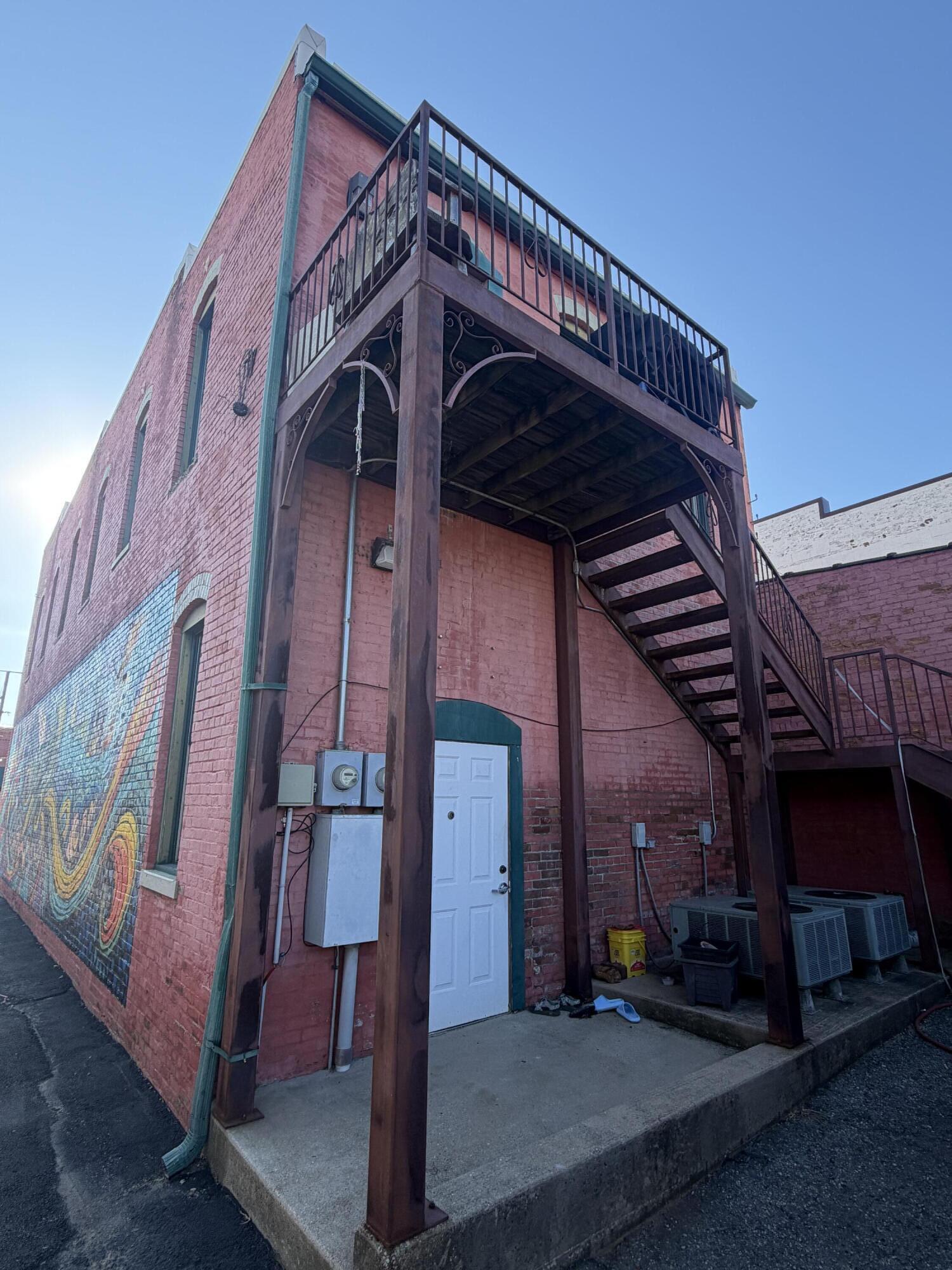 313 Washington Avenue Property Photo 14